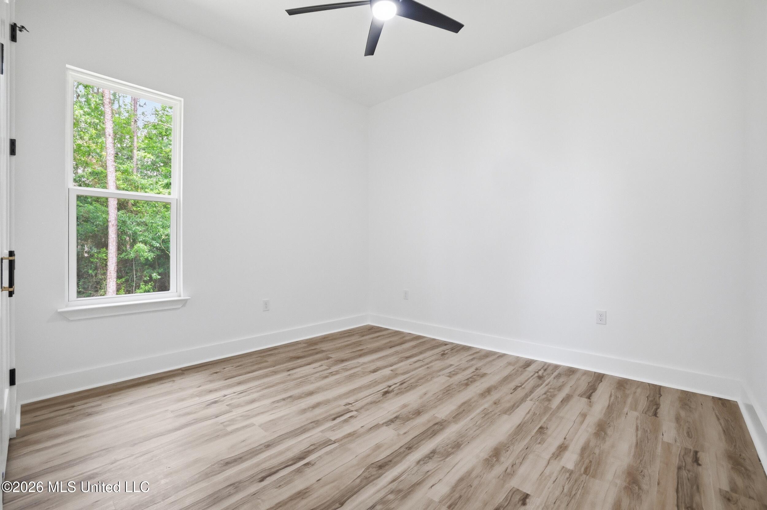 12470 Pineridge Court Property Photo 31