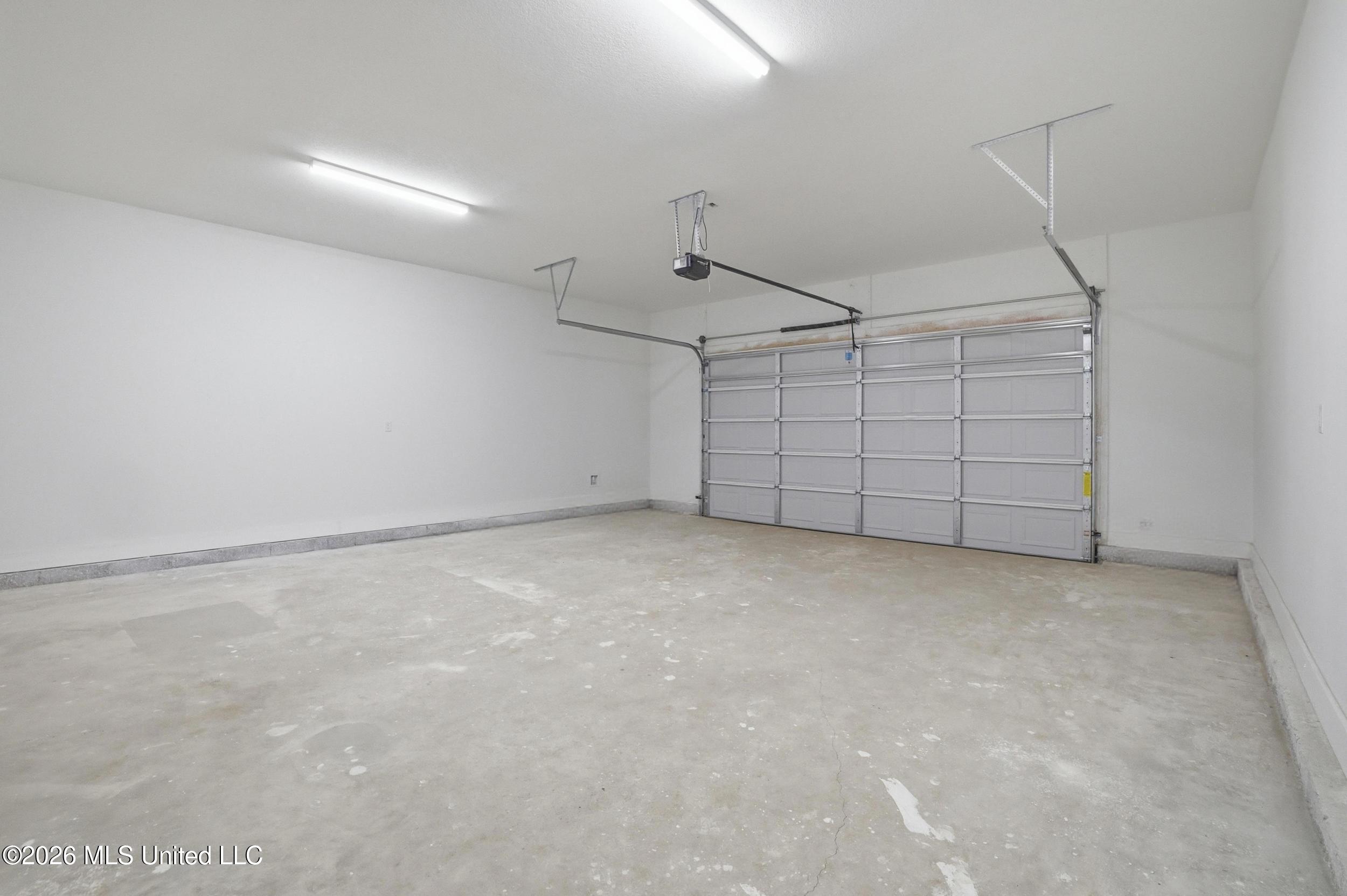 12470 Pineridge Court Property Photo 37