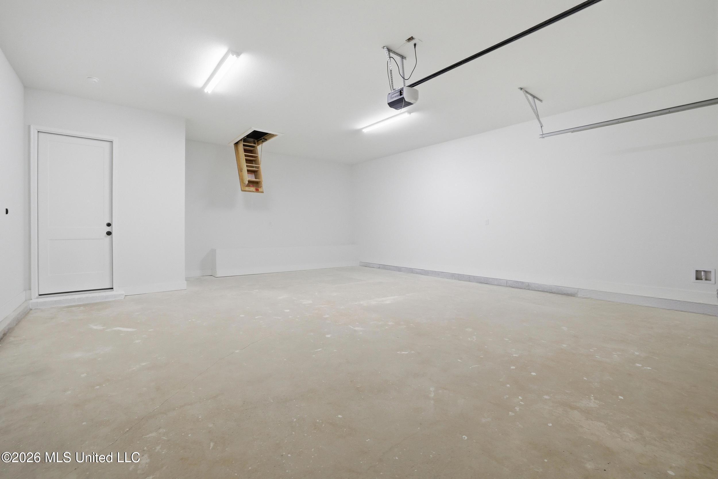 12470 Pineridge Court Property Photo 38