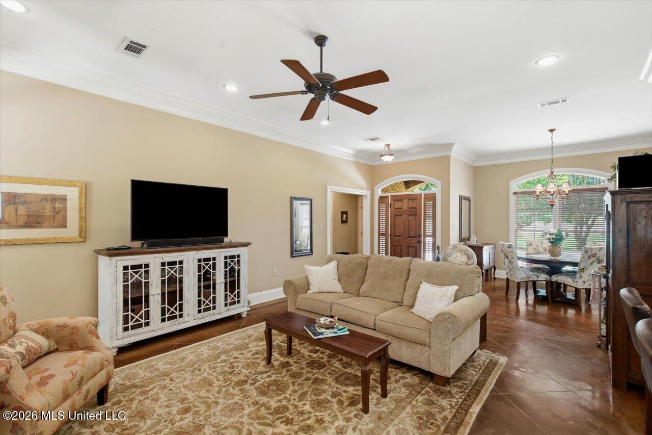 112 Northshore Way Property Photo 11