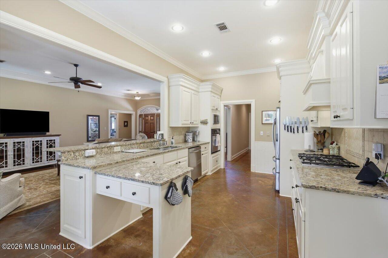 112 Northshore Way Property Photo 13