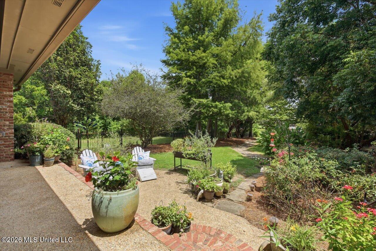 112 Northshore Way Property Photo 43