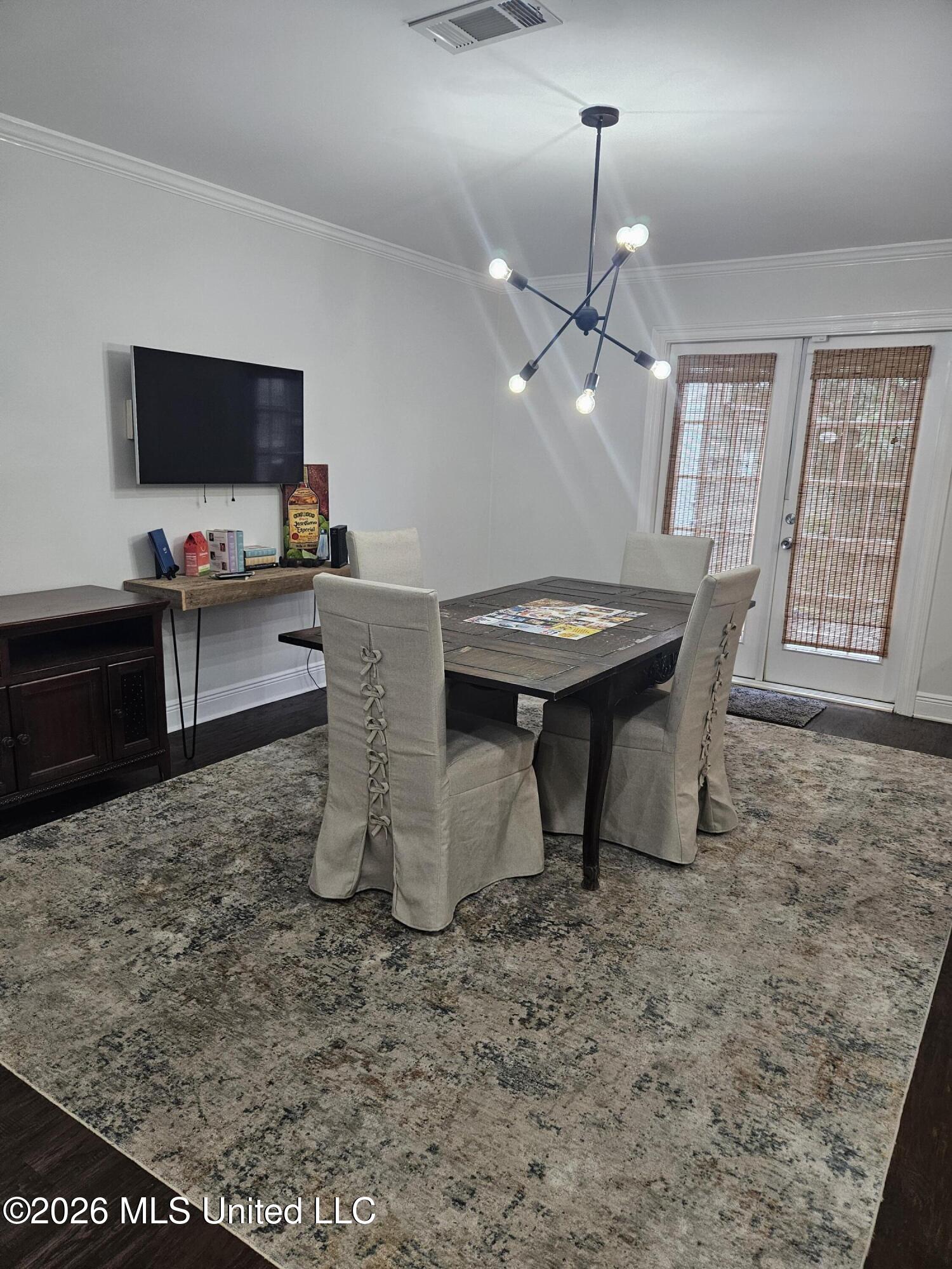 495 Popp's Ferry Road Property Photo 4