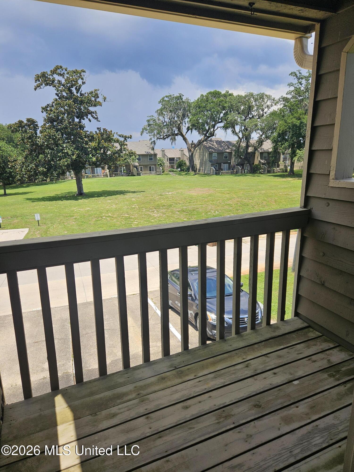495 Popp's Ferry Road Property Photo 11