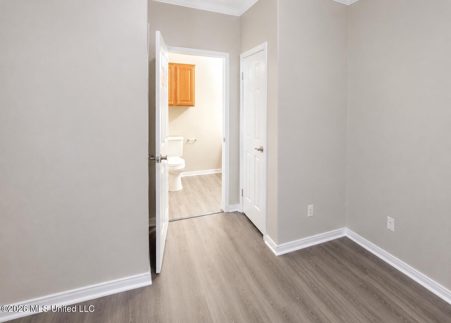 2109 Napoleon Street Property Photo 8