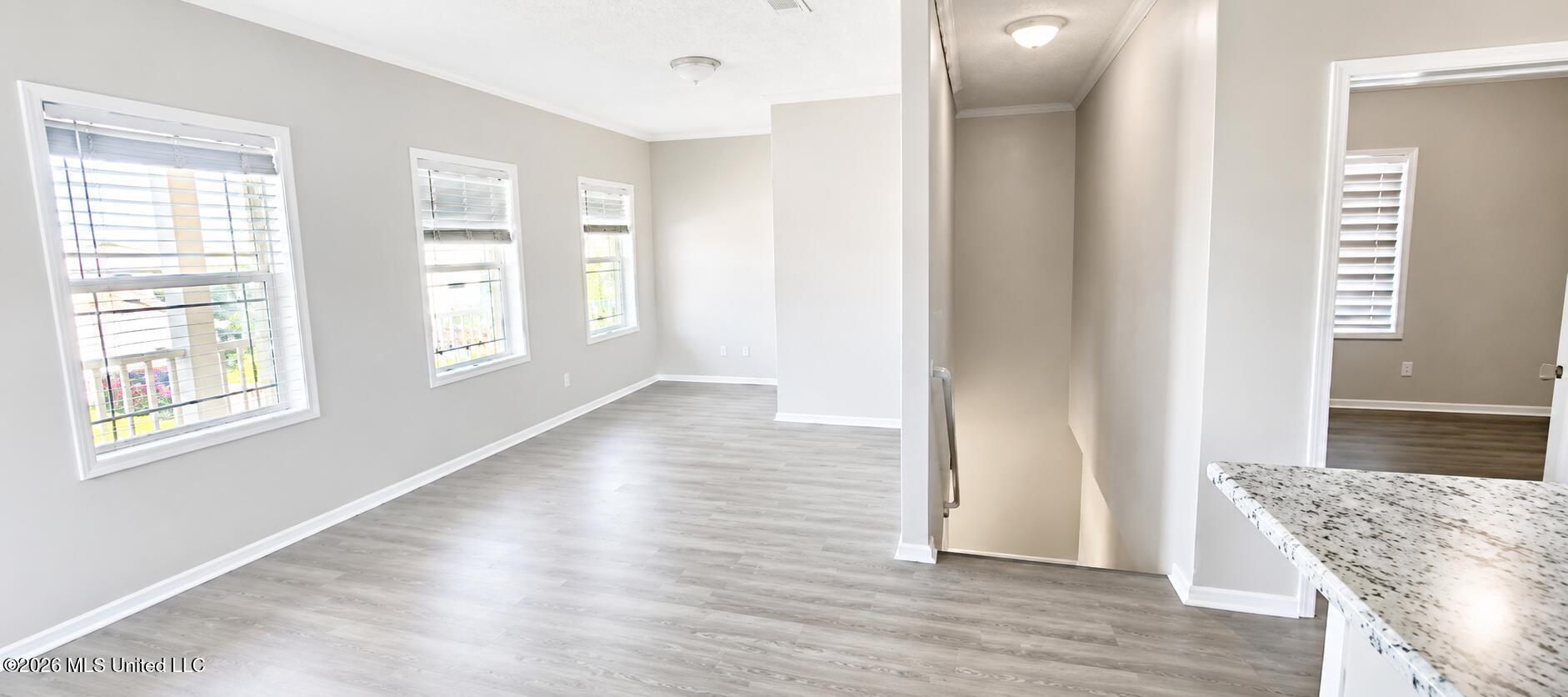 2109 Napoleon Street Property Photo 14