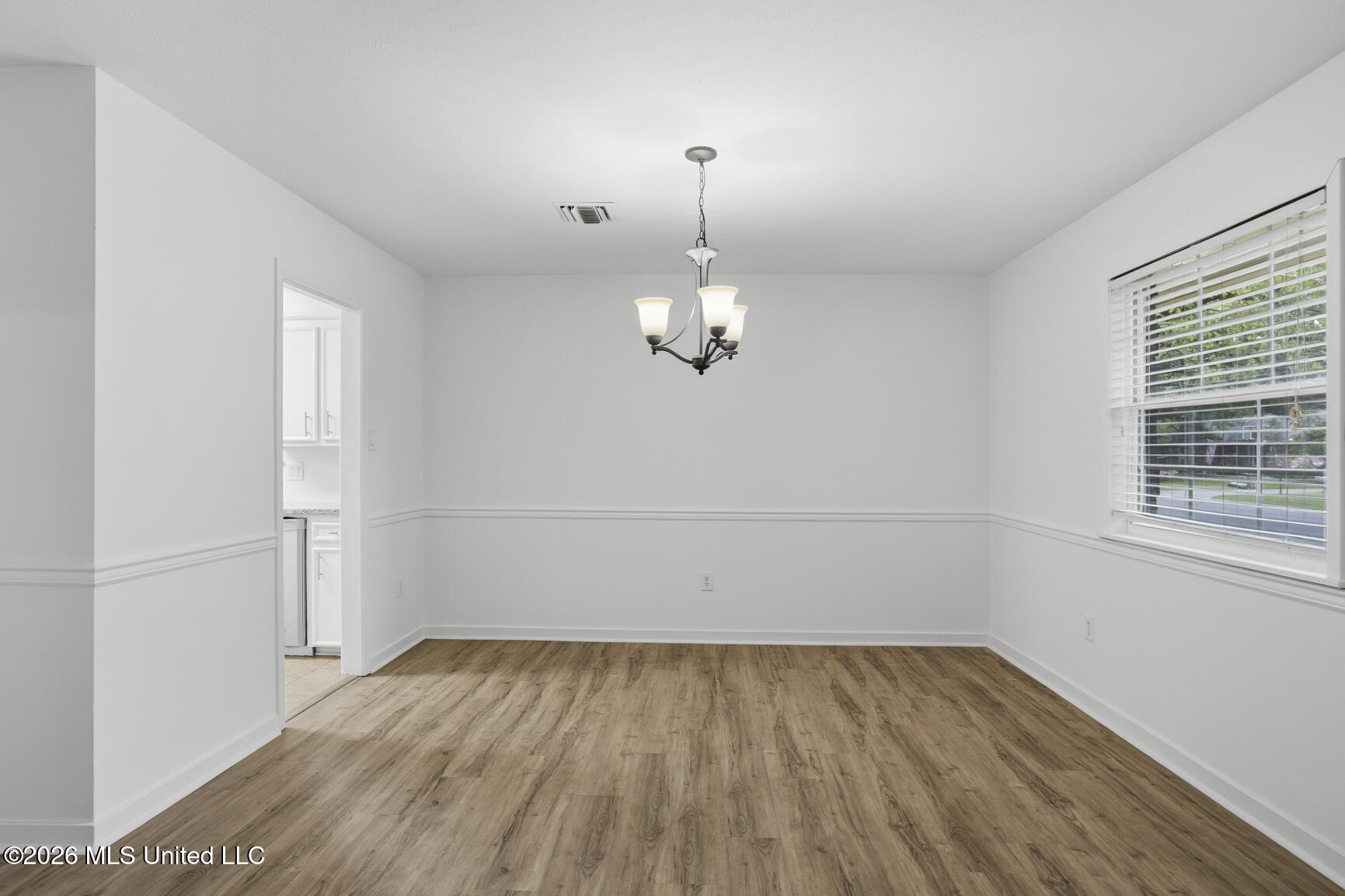 5315 Red Fox Road Property Photo 5