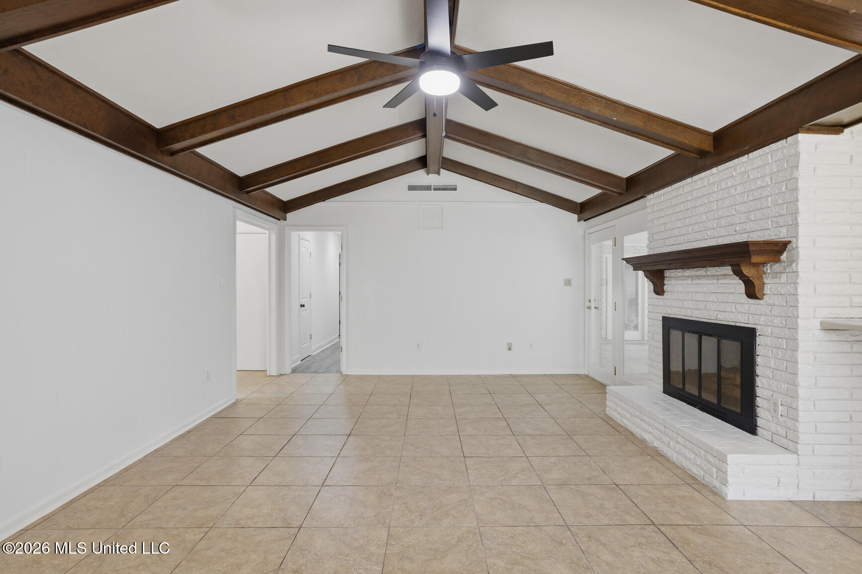 5315 Red Fox Road Property Photo 12