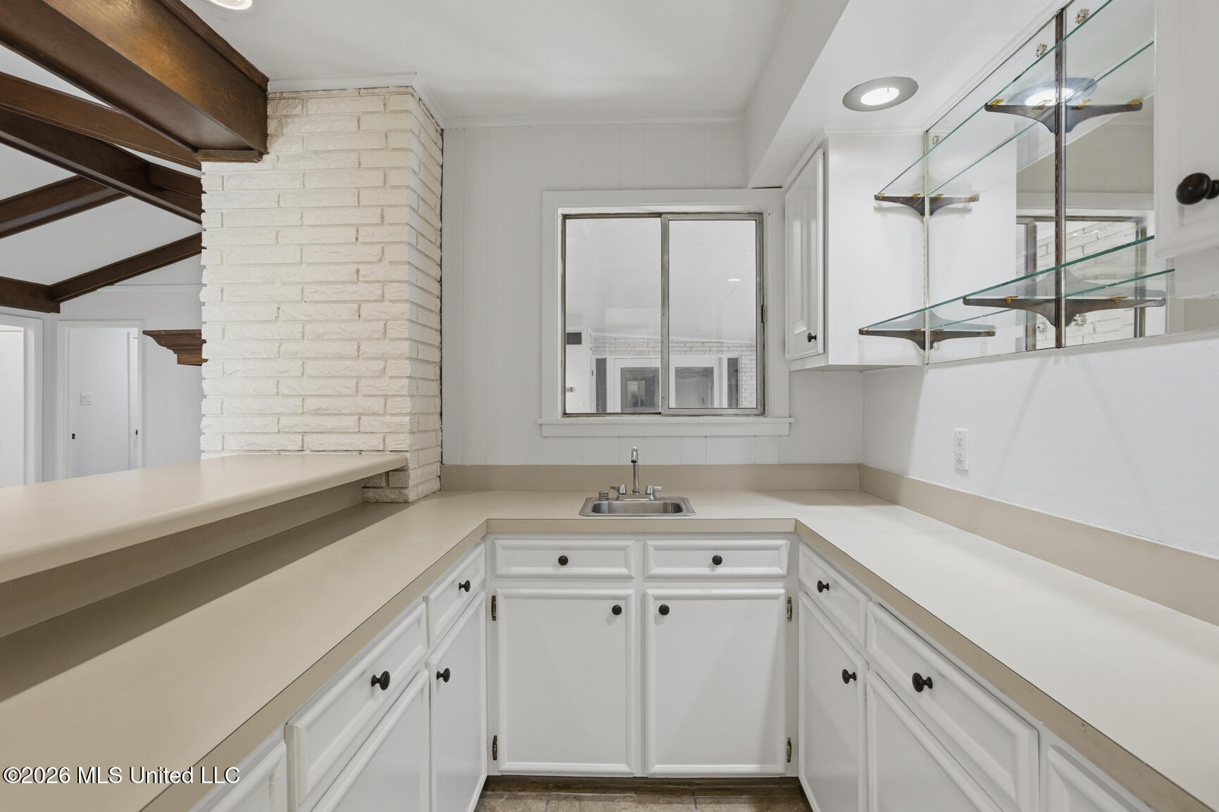 5315 Red Fox Road Property Photo 14
