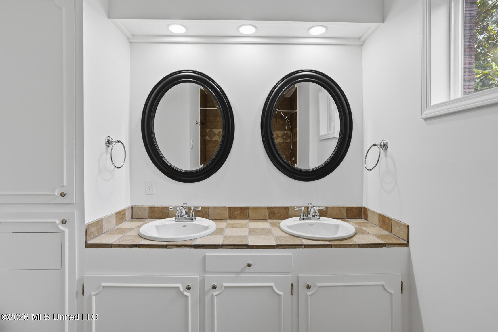 5315 Red Fox Road Property Photo 26