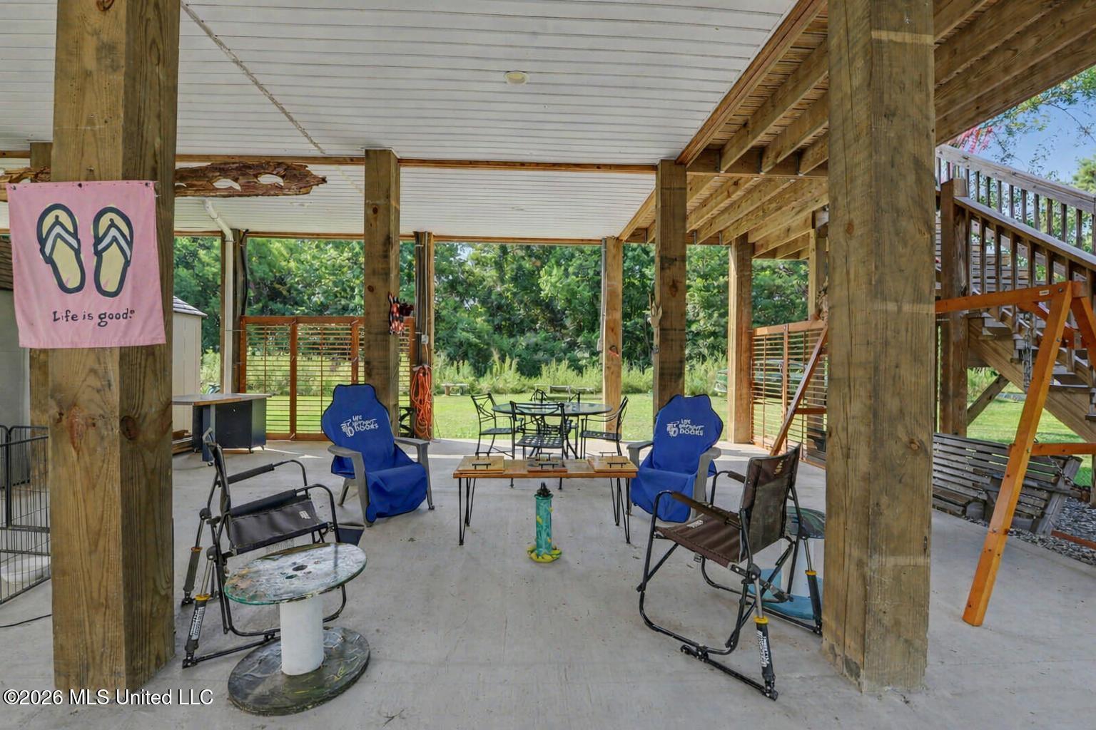 5114 Oak Street Property Photo 23