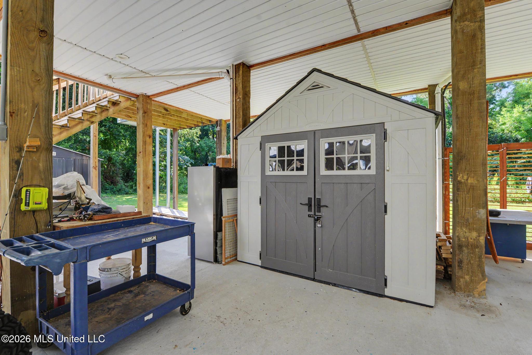 5114 Oak Street Property Photo 25