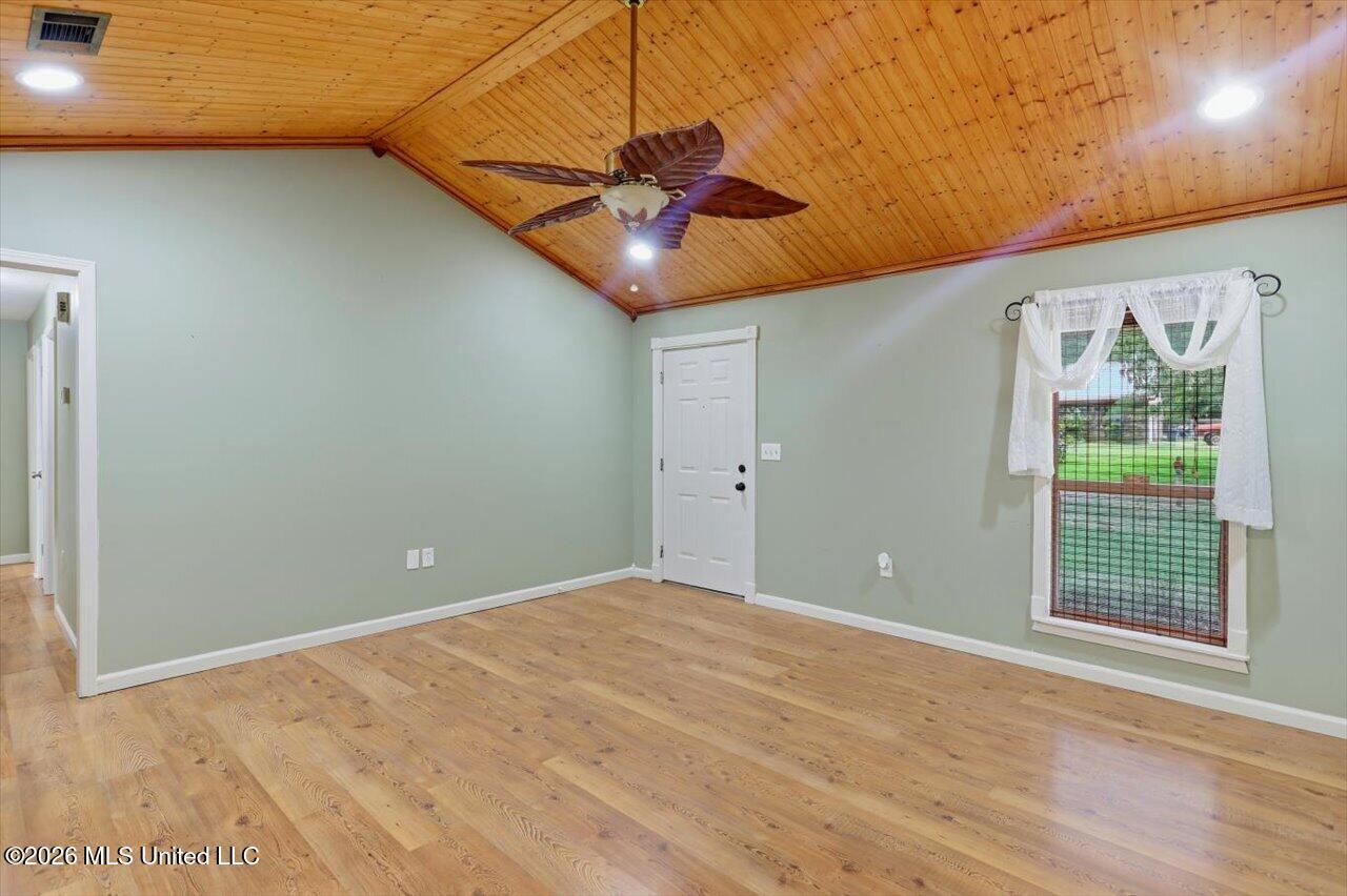113 Golden Estates Drive Property Photo 6