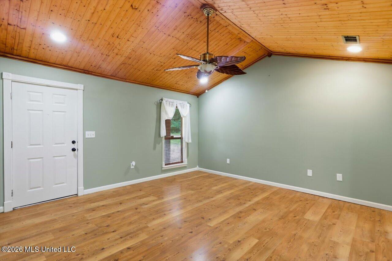 113 Golden Estates Drive Property Photo 8