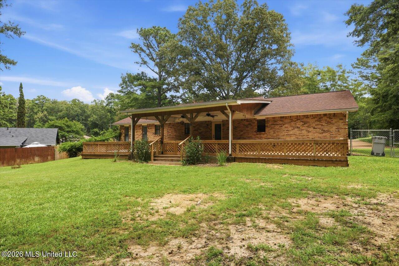 113 Golden Estates Drive Property Photo 32