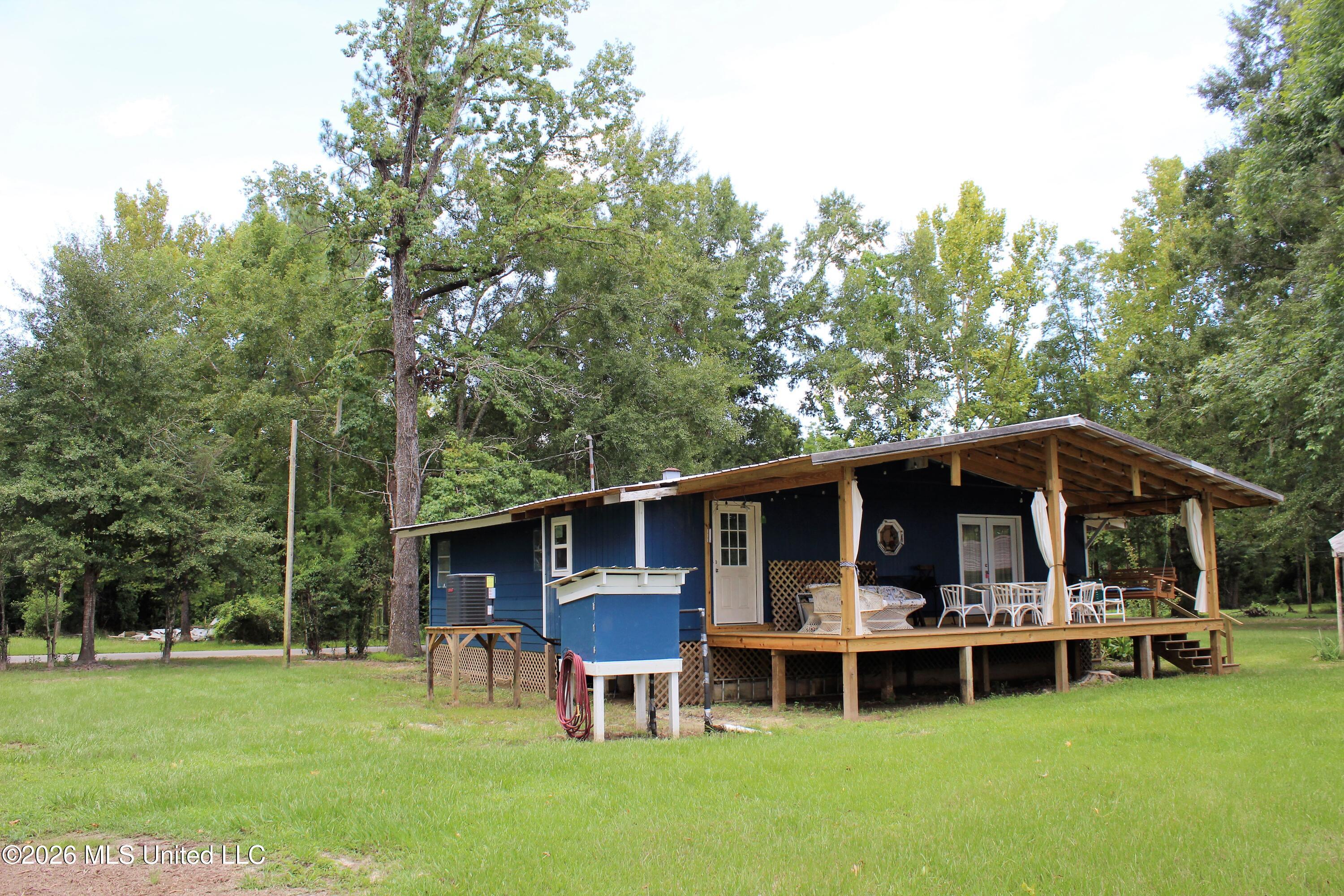 25305 Turps Drive Property Photo 1