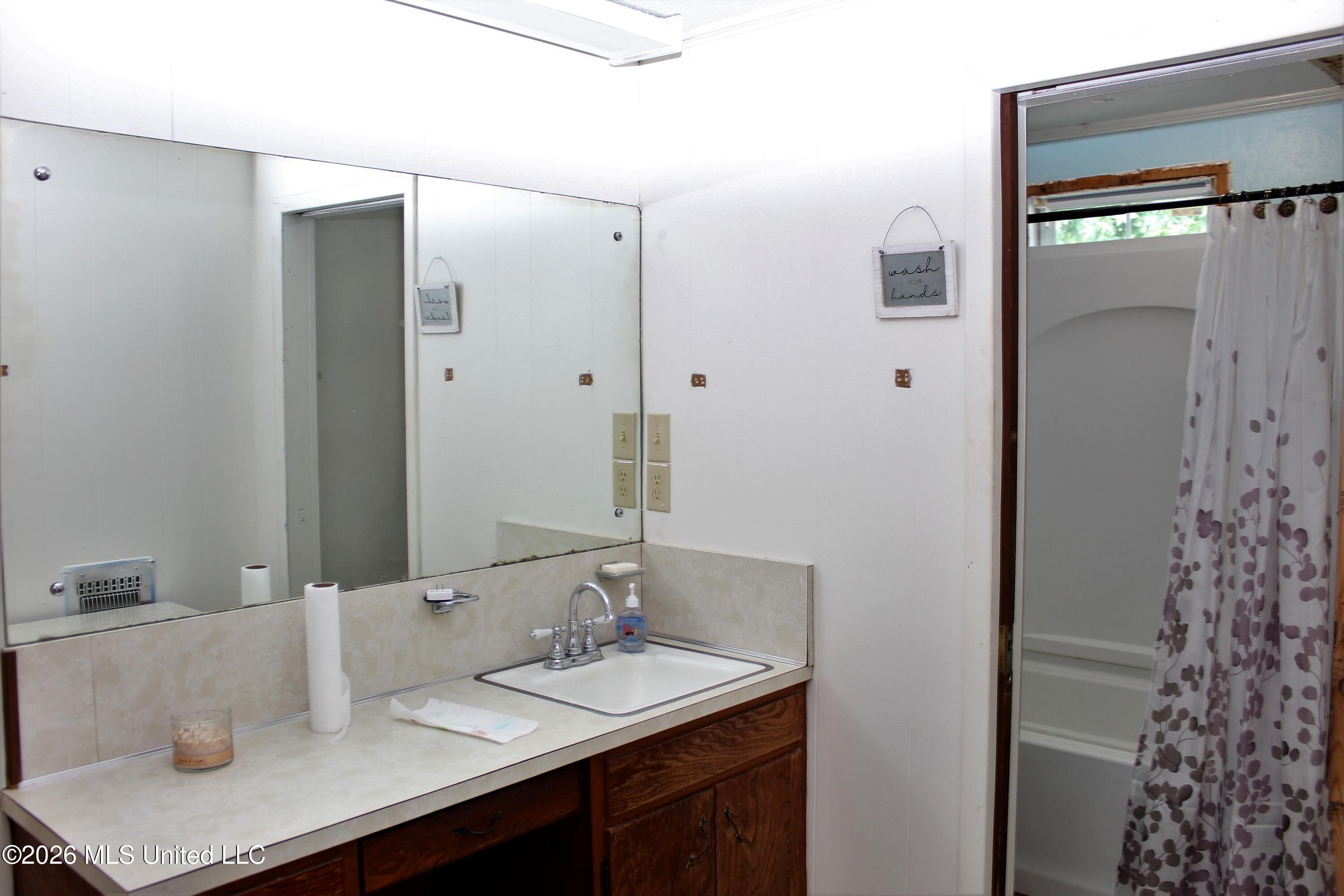 25305 Turps Drive Property Photo 14
