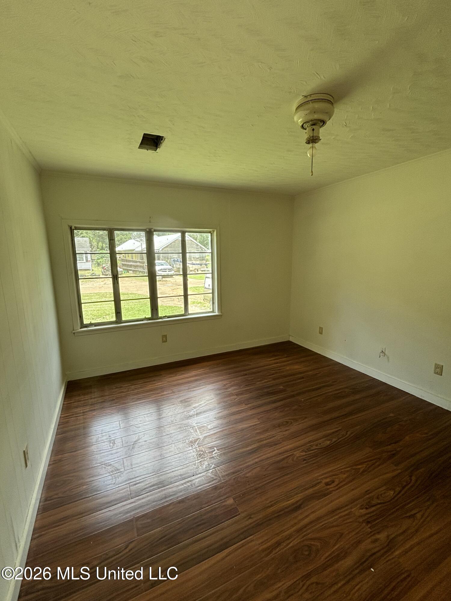 239 Mason Boulevard Property Photo 6