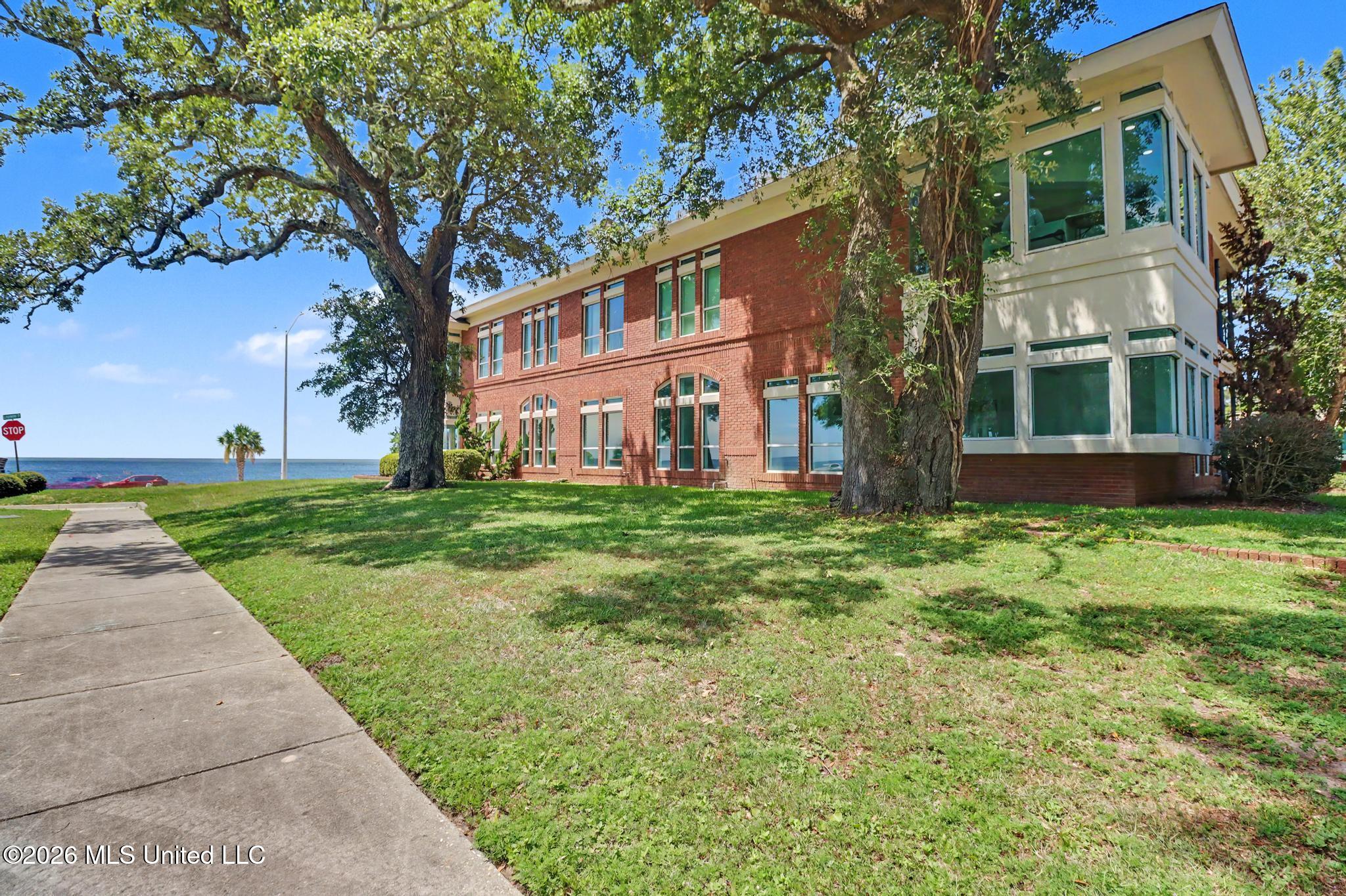 2548 Beach Boulevard Property Photo 1