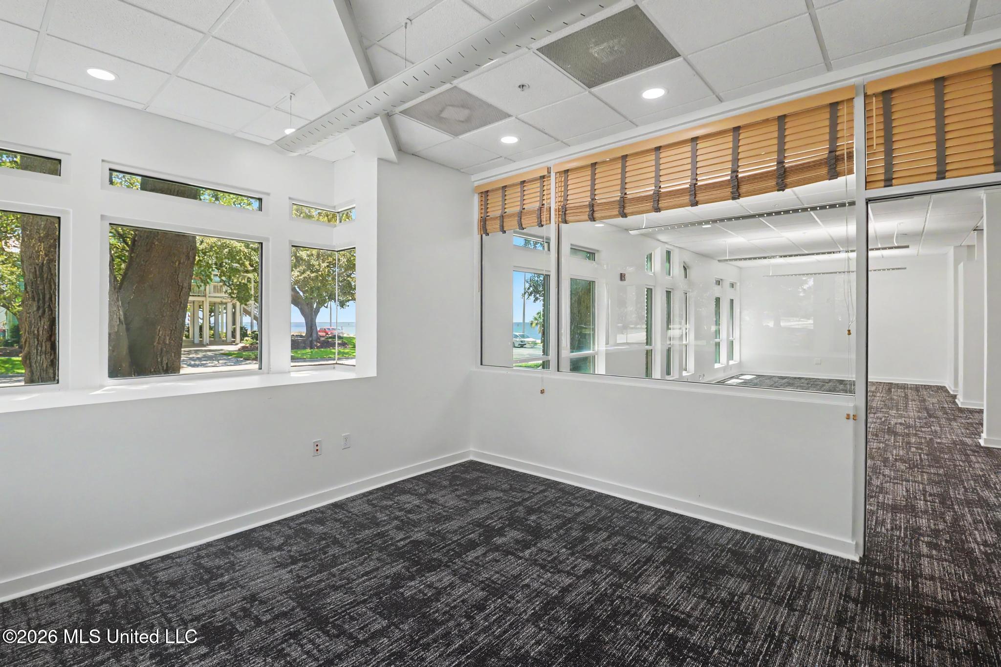 2548 Beach Boulevard Property Photo 5
