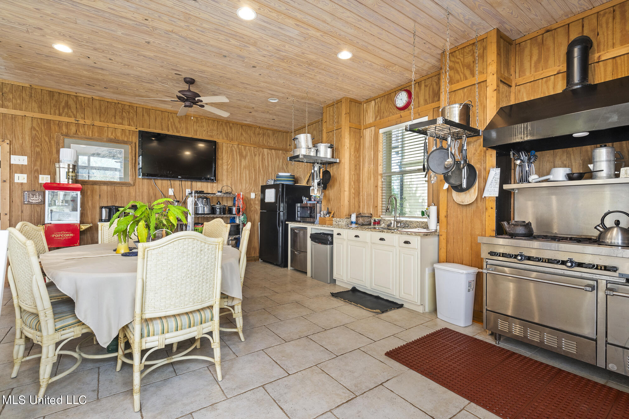 1332 Poki Place Property Photo 60