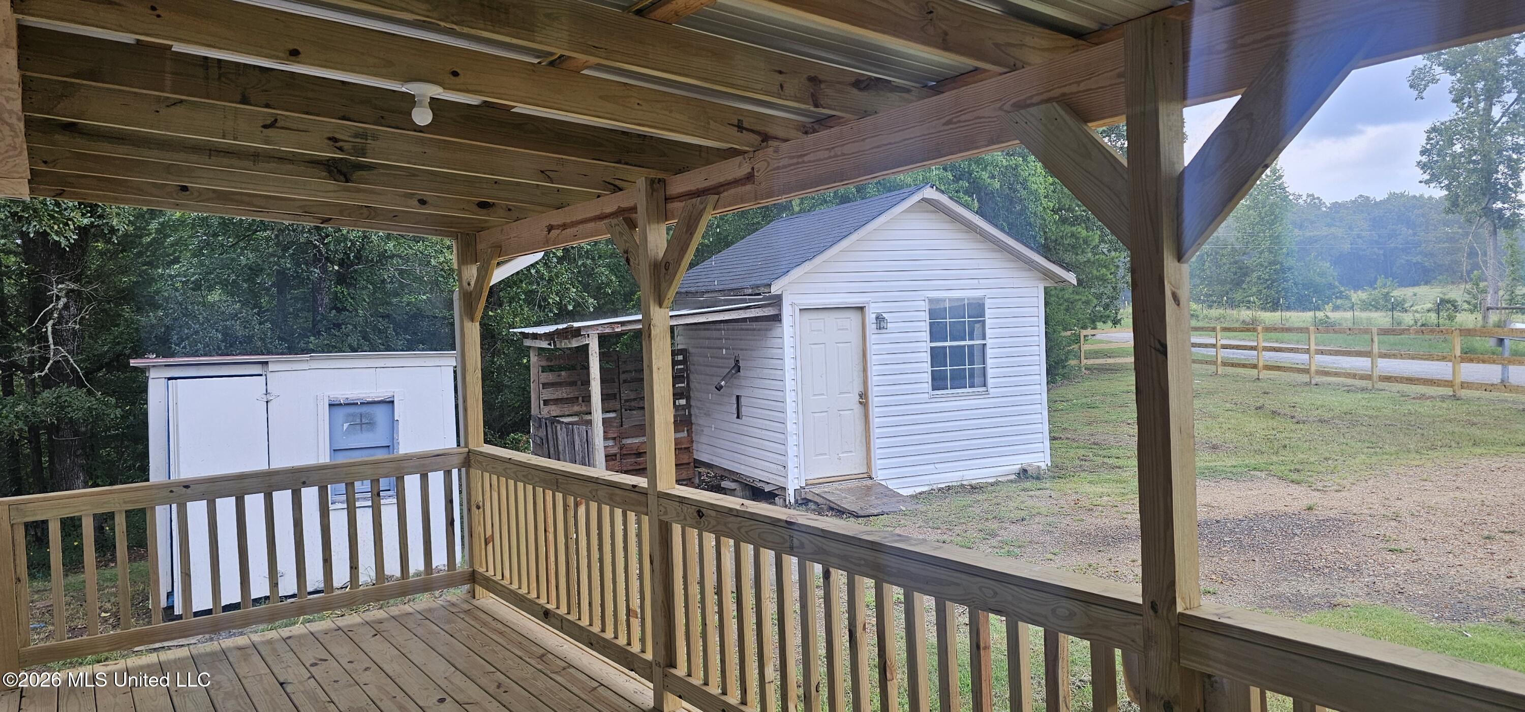 2089 County Road 10 Property Photo 6