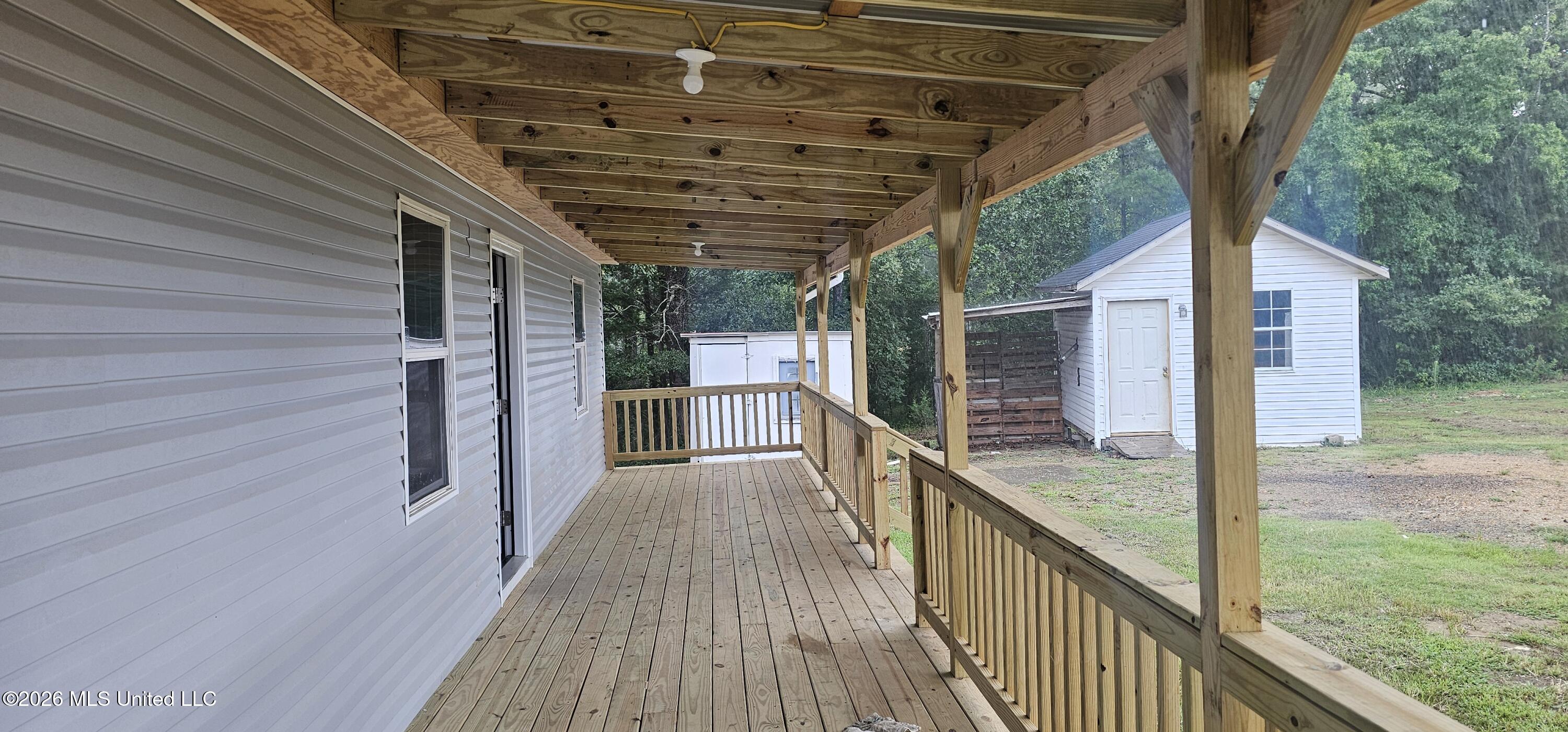 2089 County Road 10 Property Photo 8
