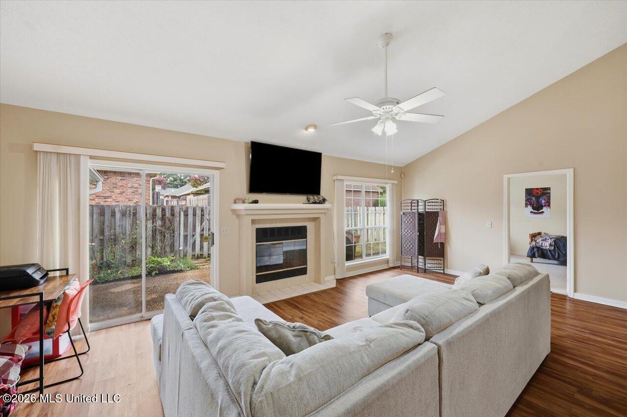 137 Villa Way Property Photo 6