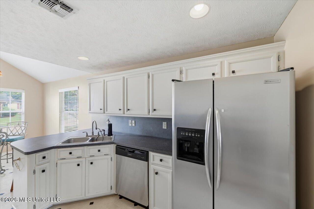 137 Villa Way Property Photo 11