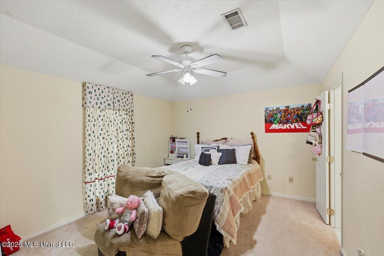 137 Villa Way Property Photo 23