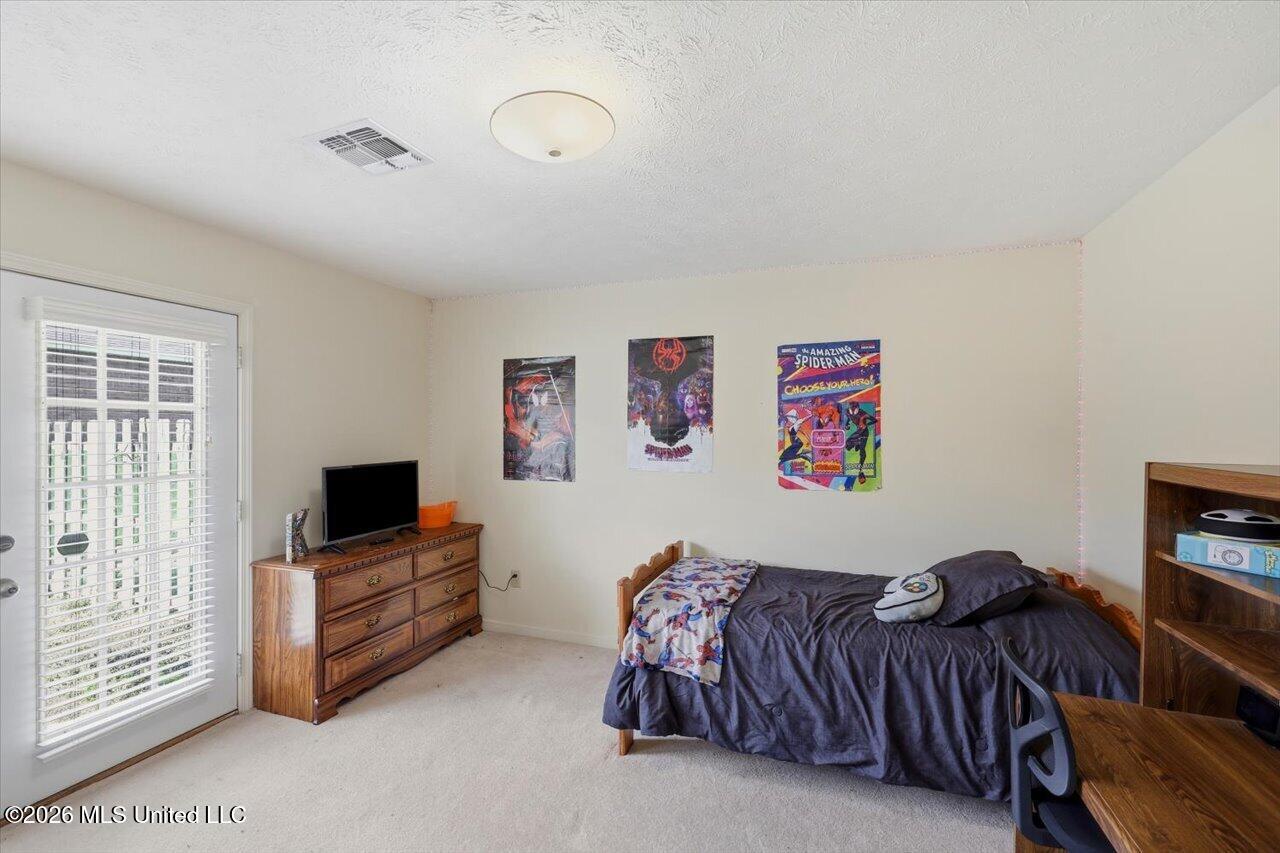 137 Villa Way Property Photo 25