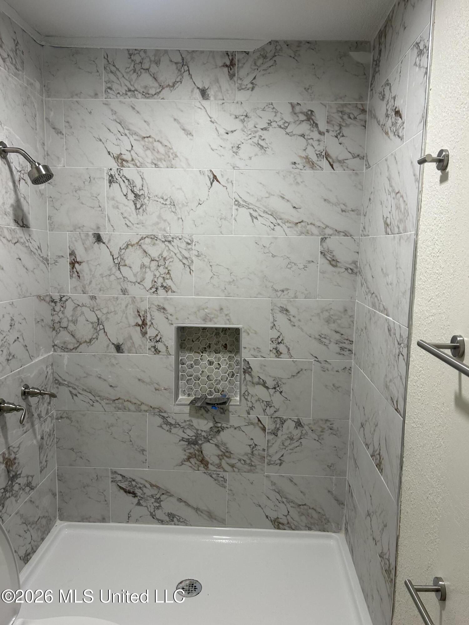4836 Adams Avenue Property Photo 9