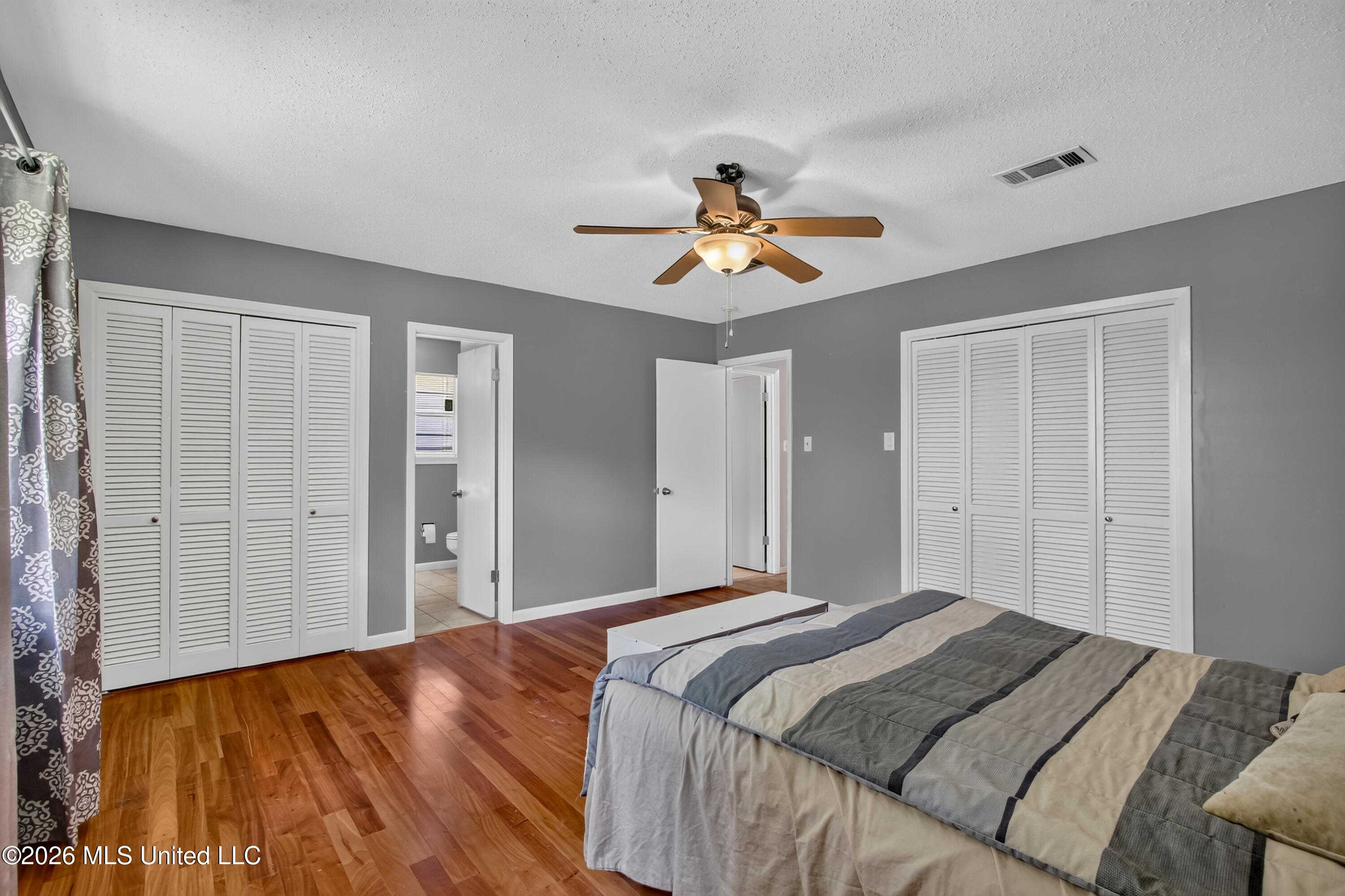 5570 E Diamondhead Drive Property Photo 18