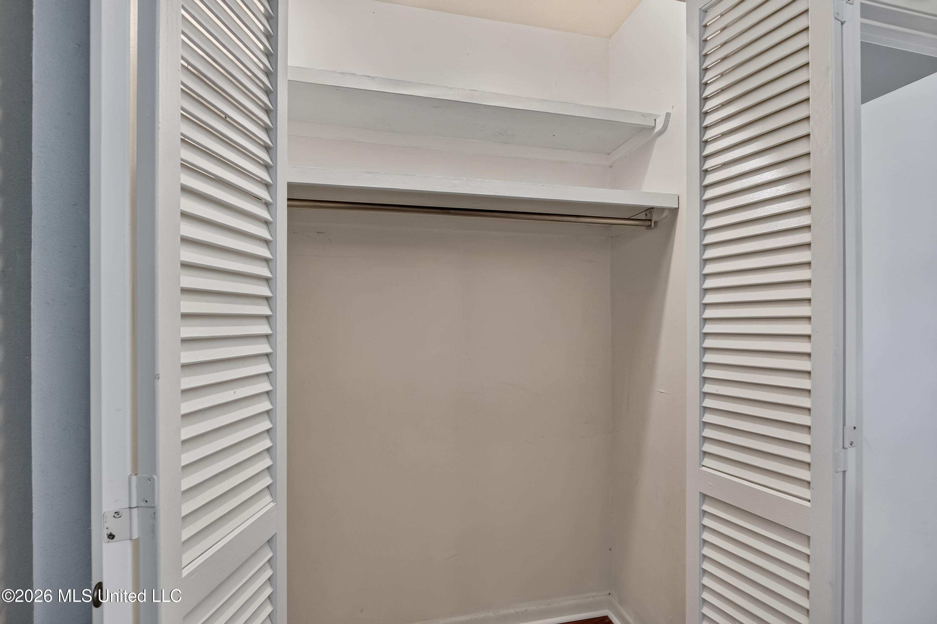 5570 E Diamondhead Drive Property Photo 21