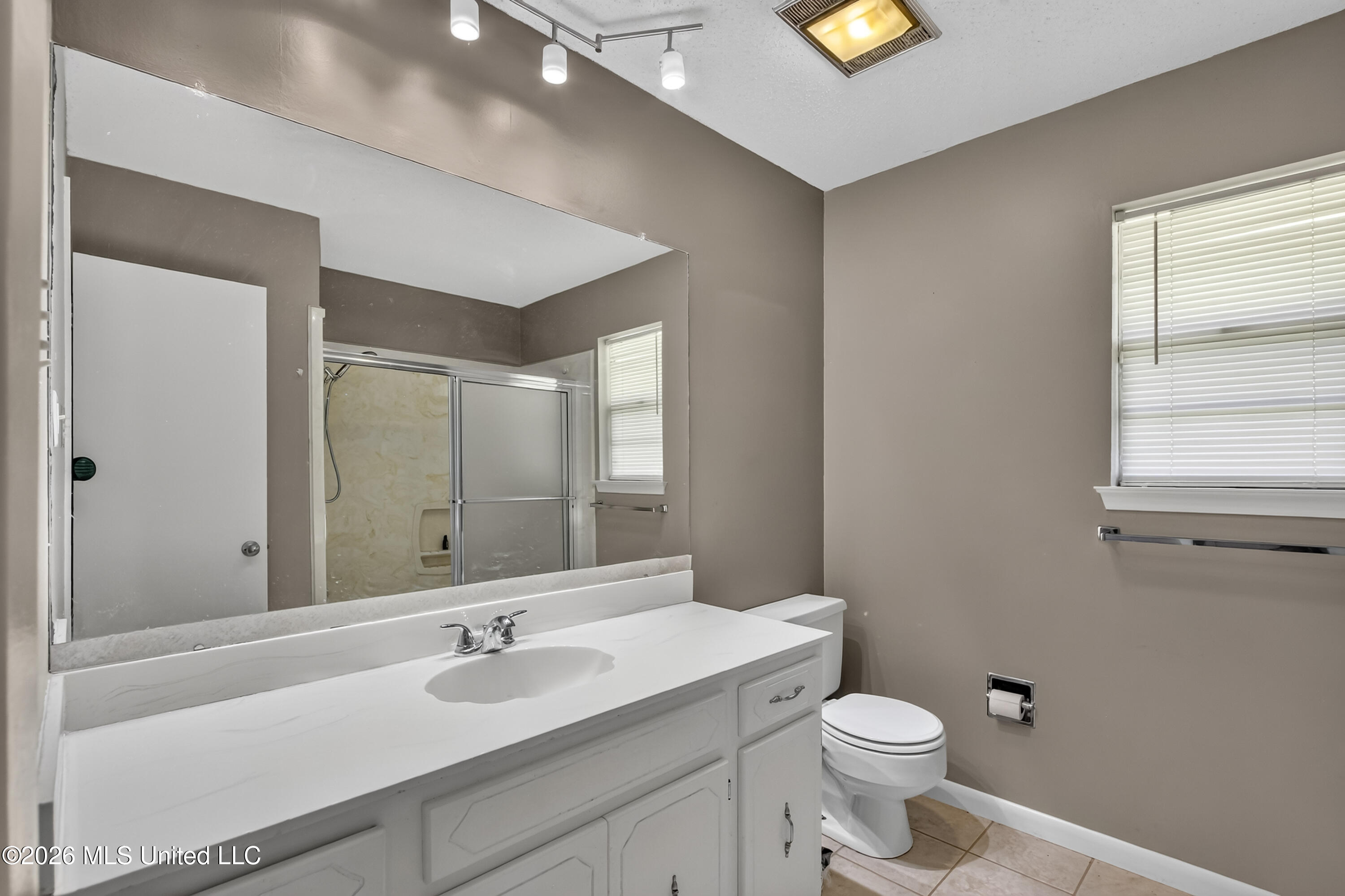 5570 E Diamondhead Drive Property Photo 27