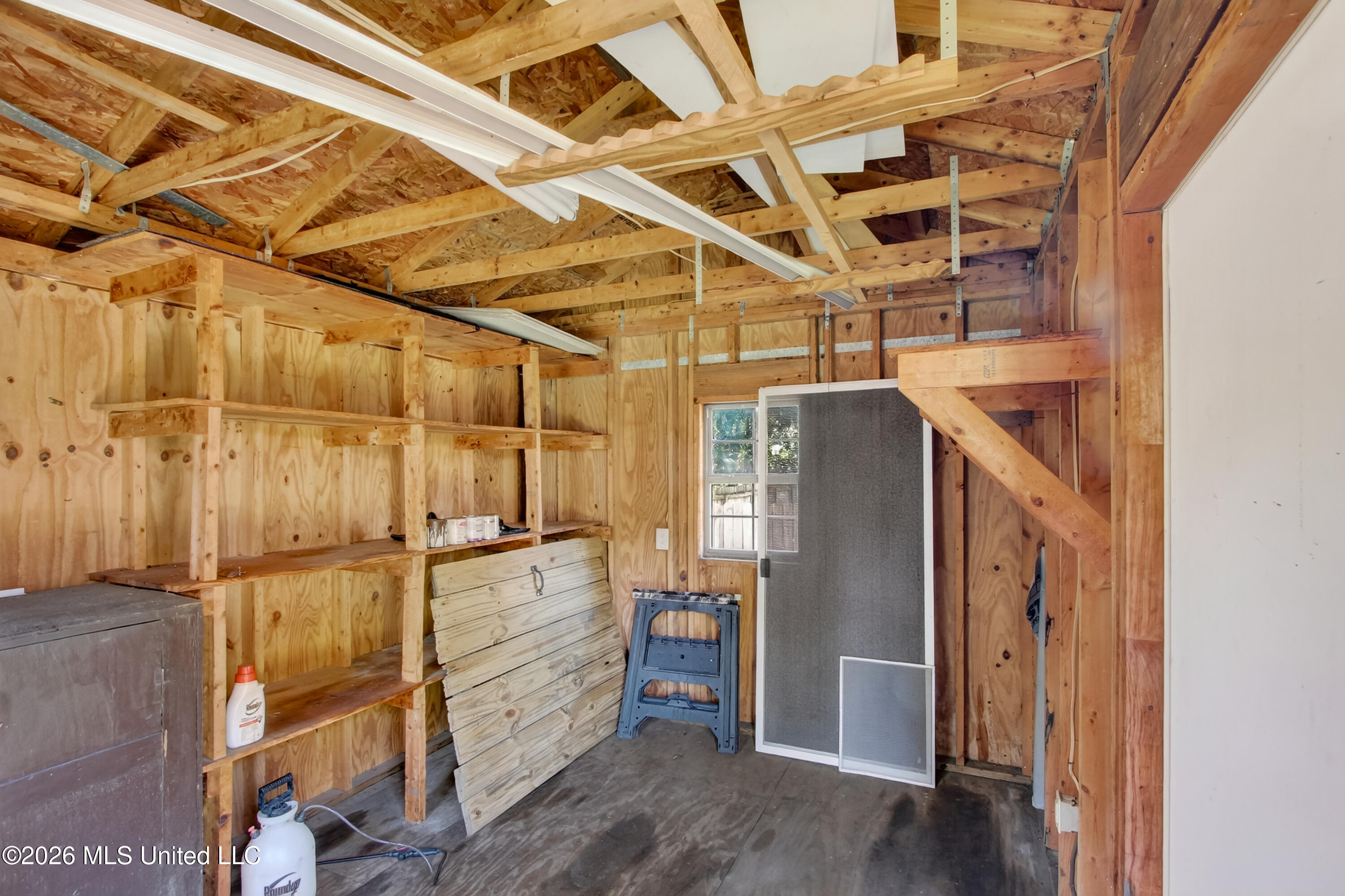 5570 E Diamondhead Drive Property Photo 36