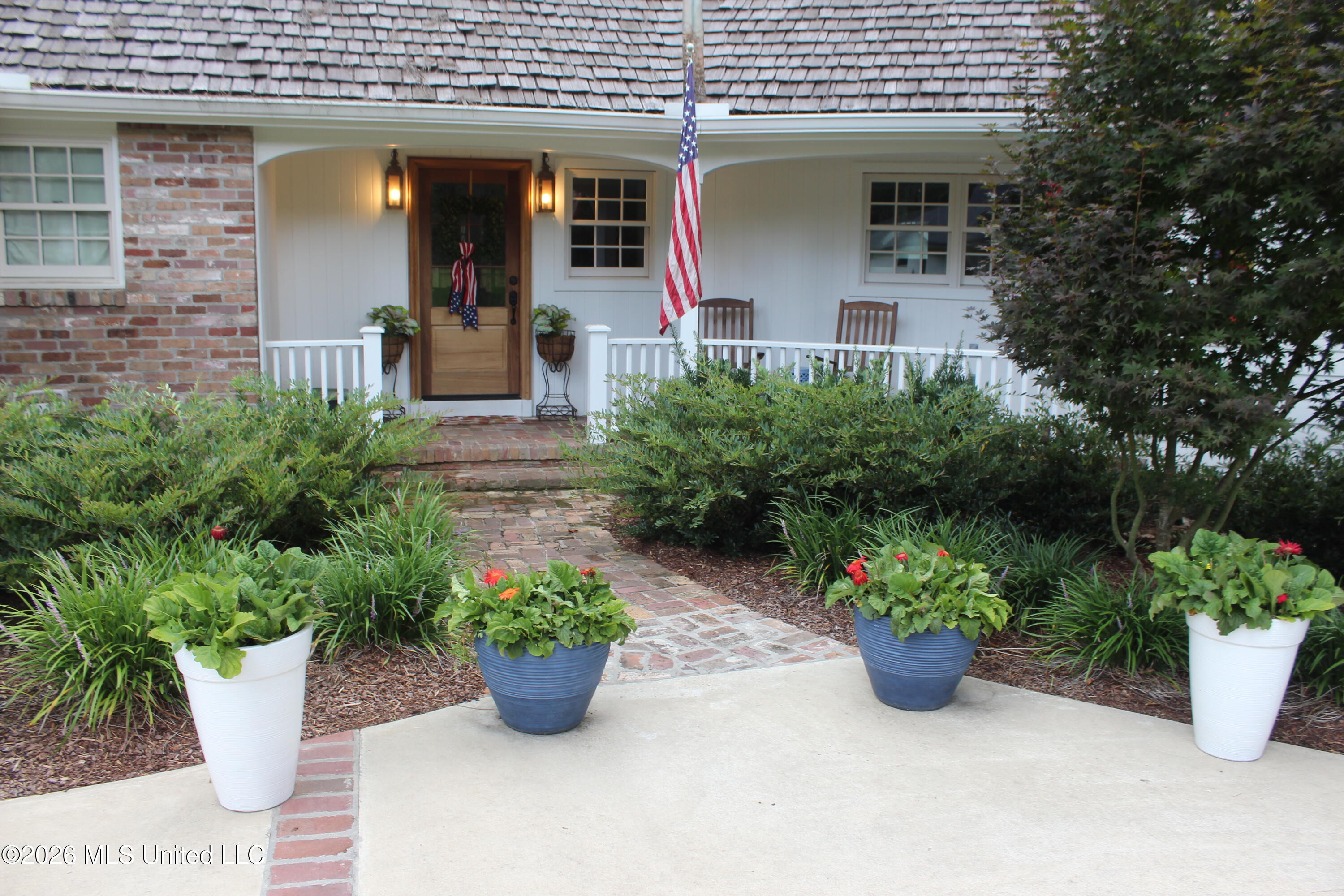 415 Perkins Drive Property Photo 6