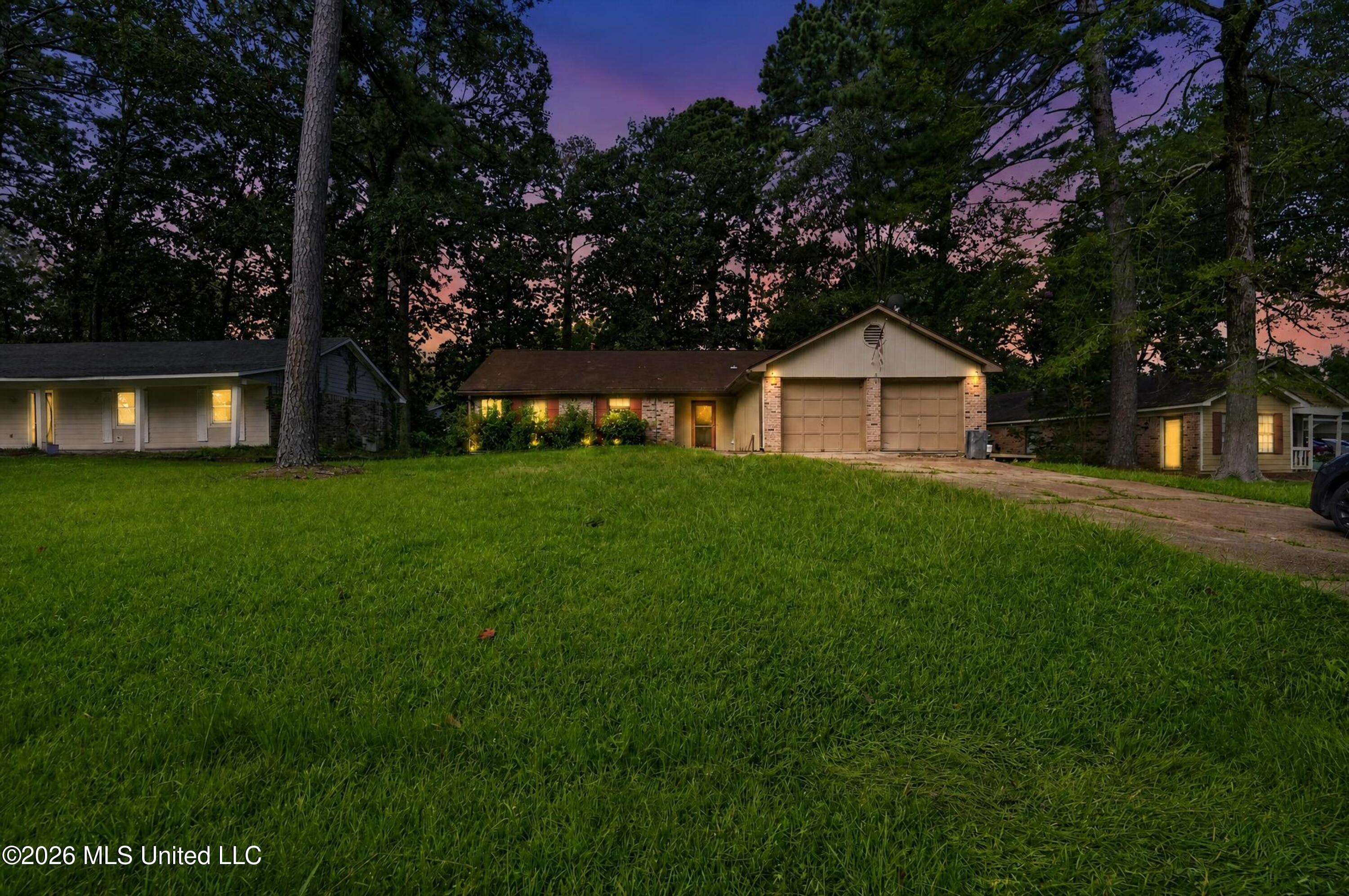406 Shenandoah Road Property Photo 2