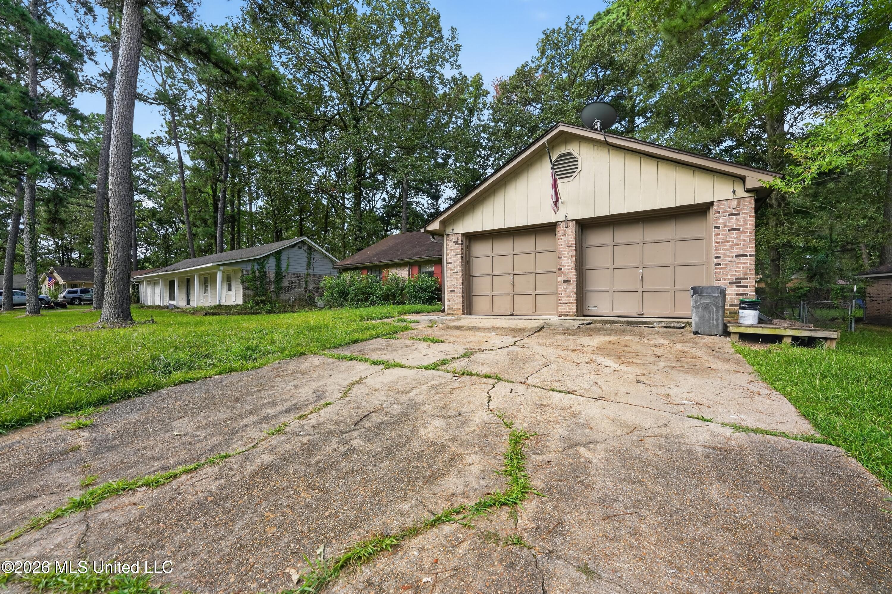 406 Shenandoah Road Property Photo 3