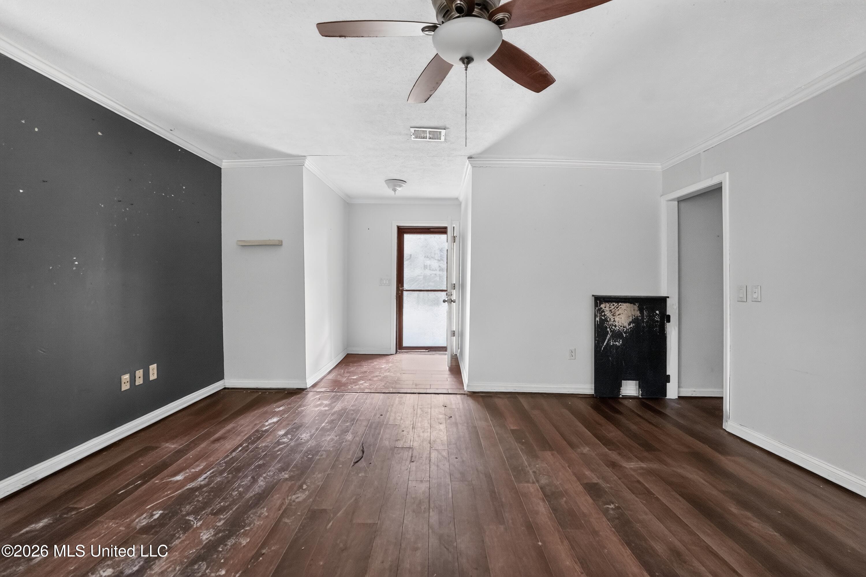 406 Shenandoah Road Property Photo 6