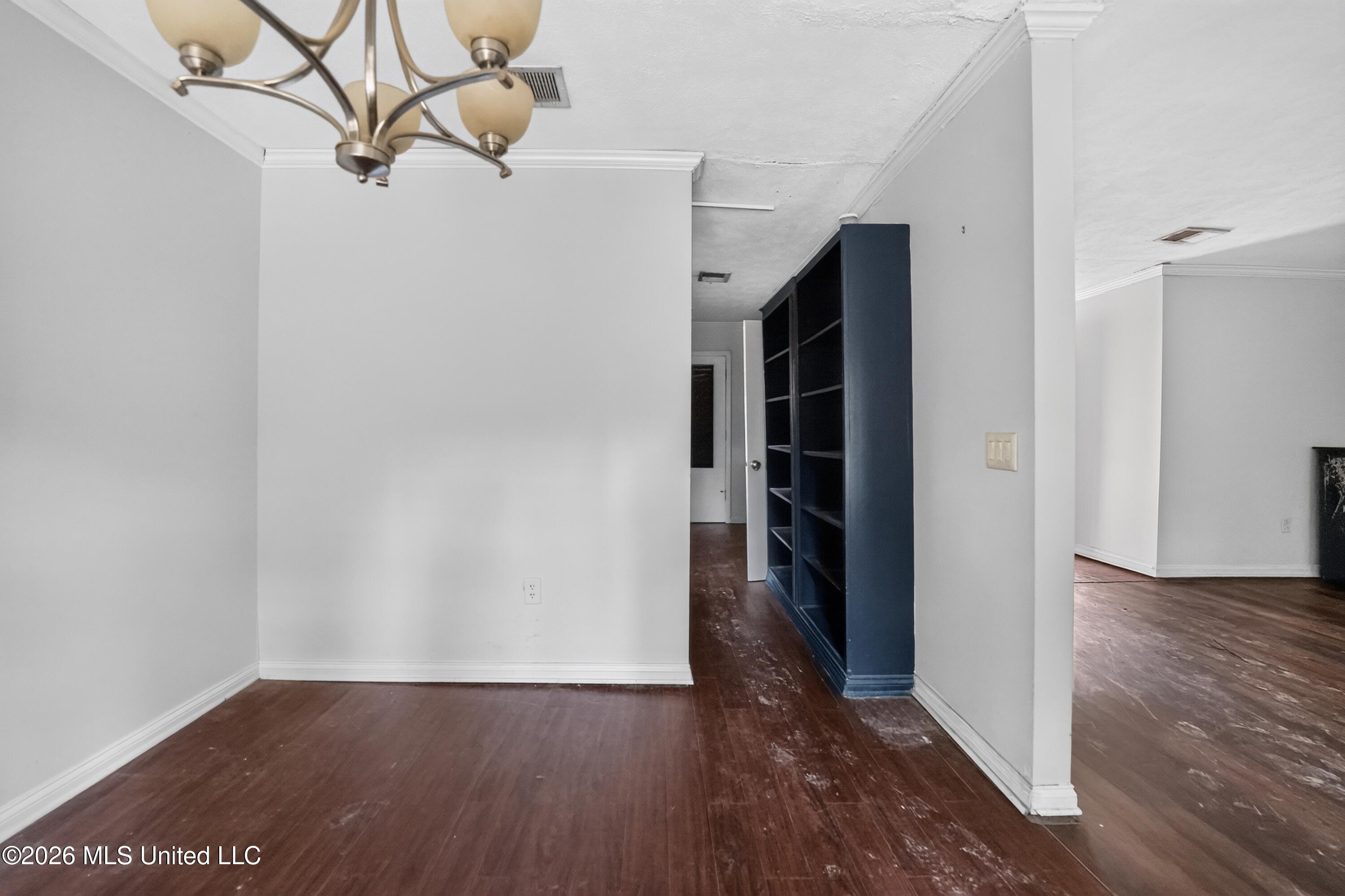 406 Shenandoah Road Property Photo 8