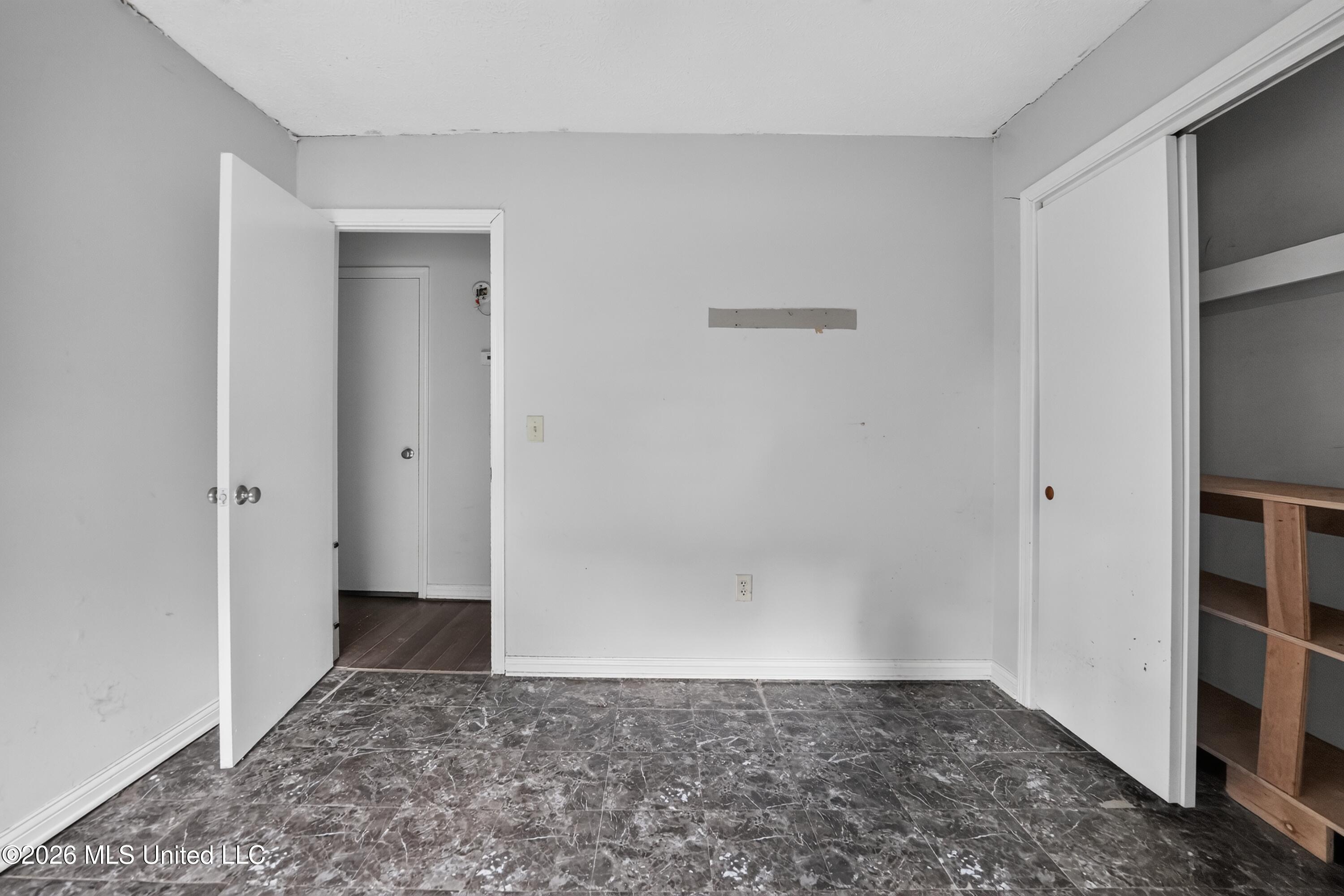 406 Shenandoah Road Property Photo 12