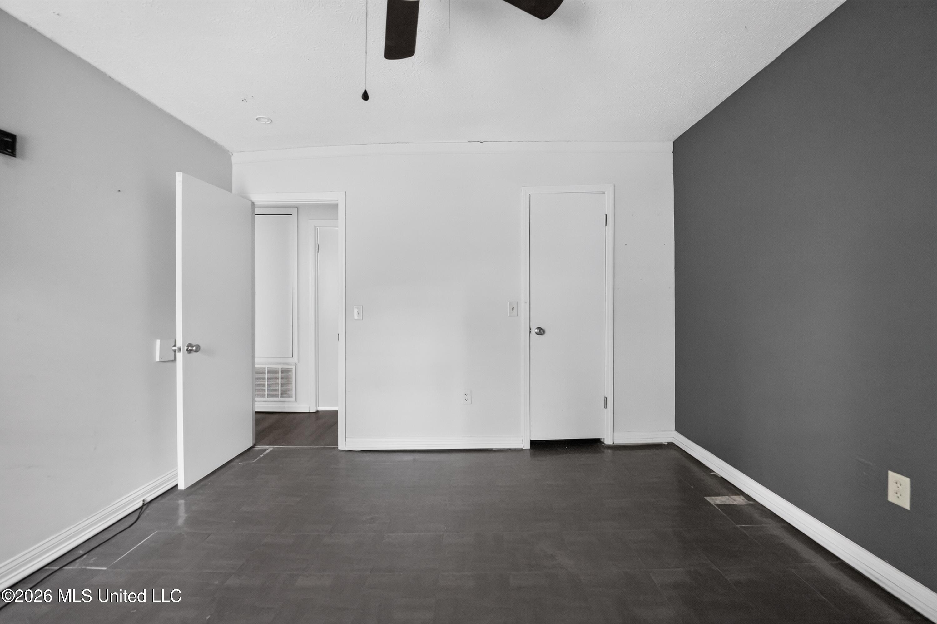406 Shenandoah Road Property Photo 13