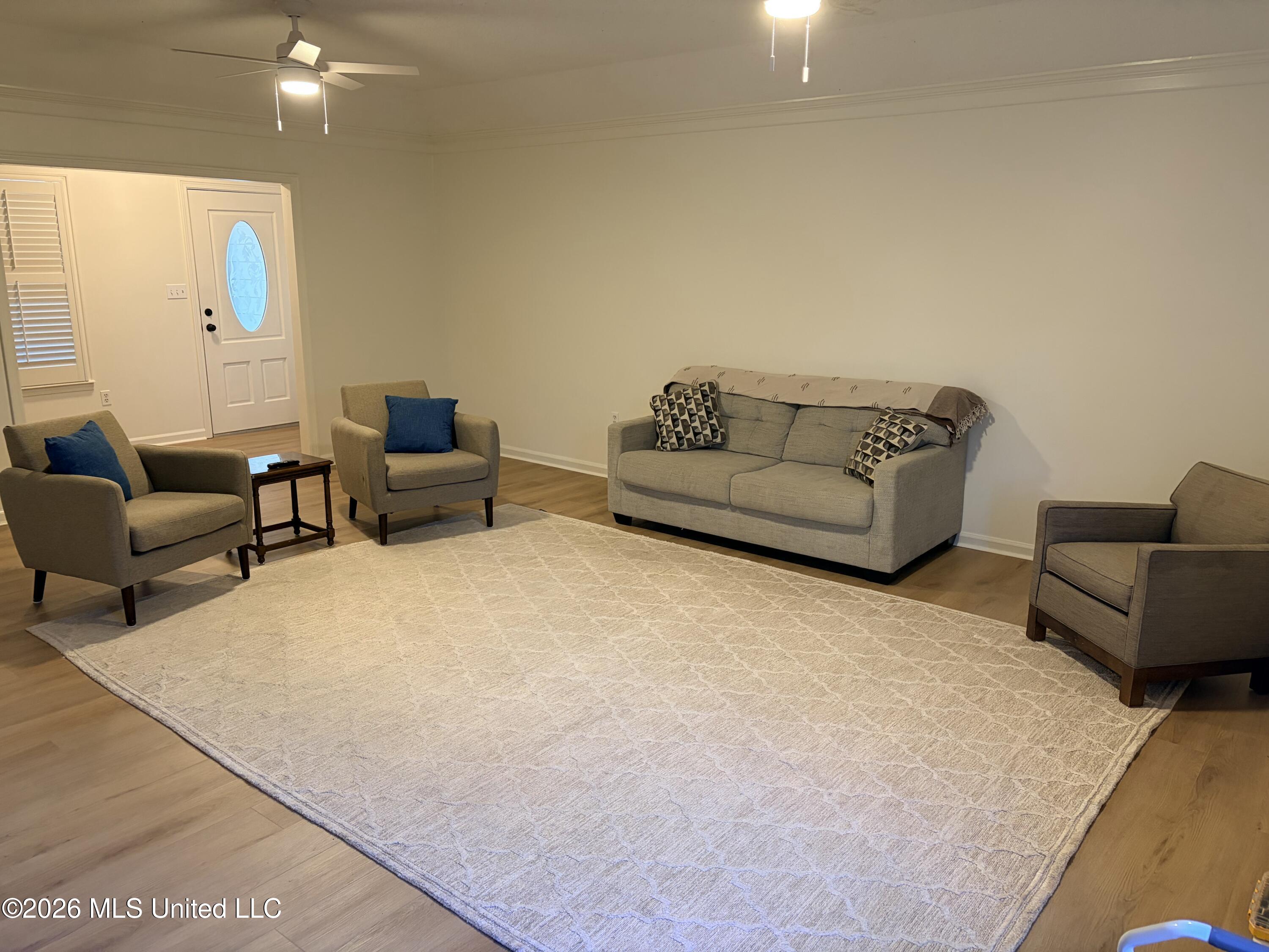 427 Cherokee Drive Property Photo 8