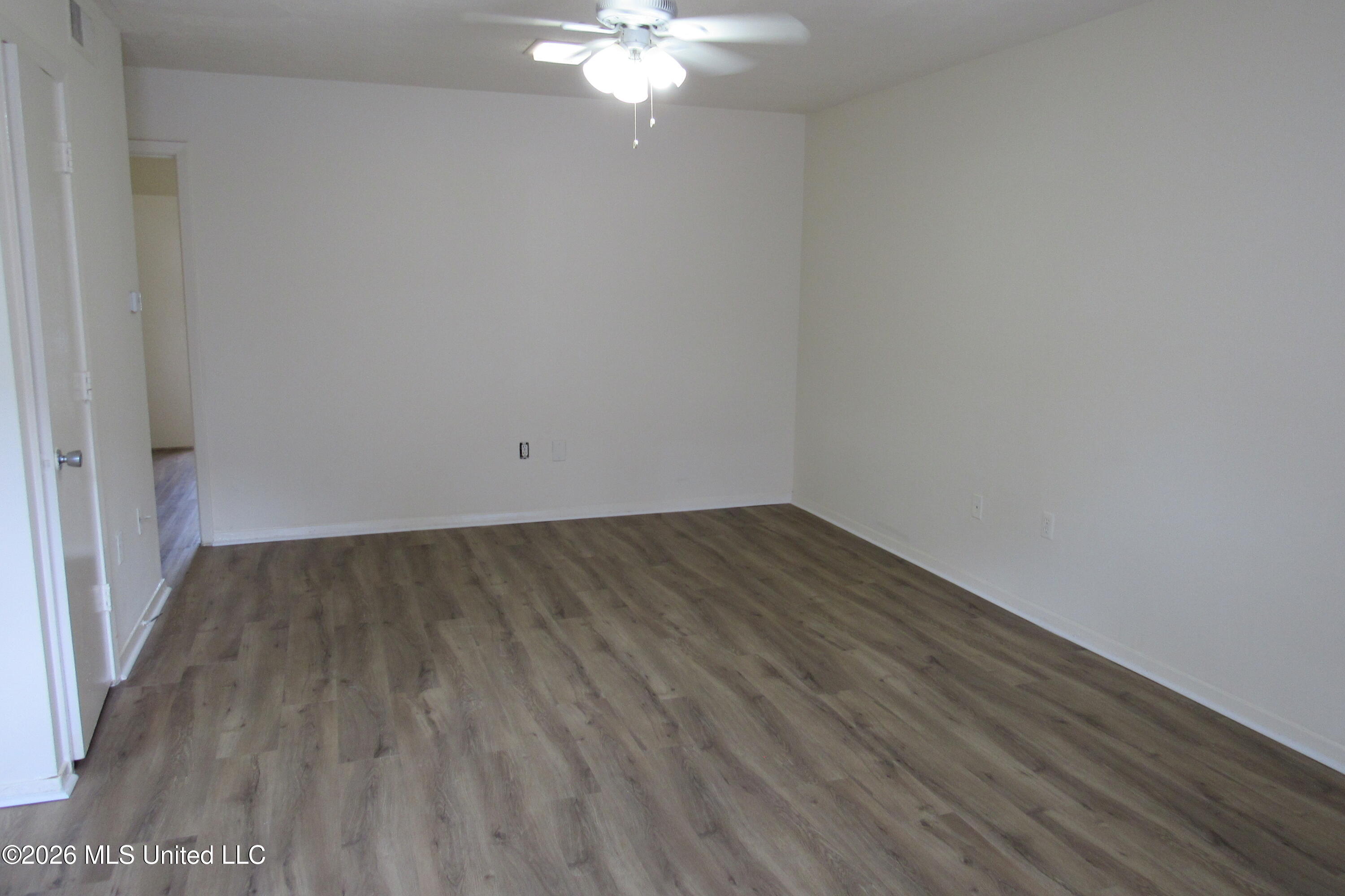 949 Morningside Street Property Photo 5