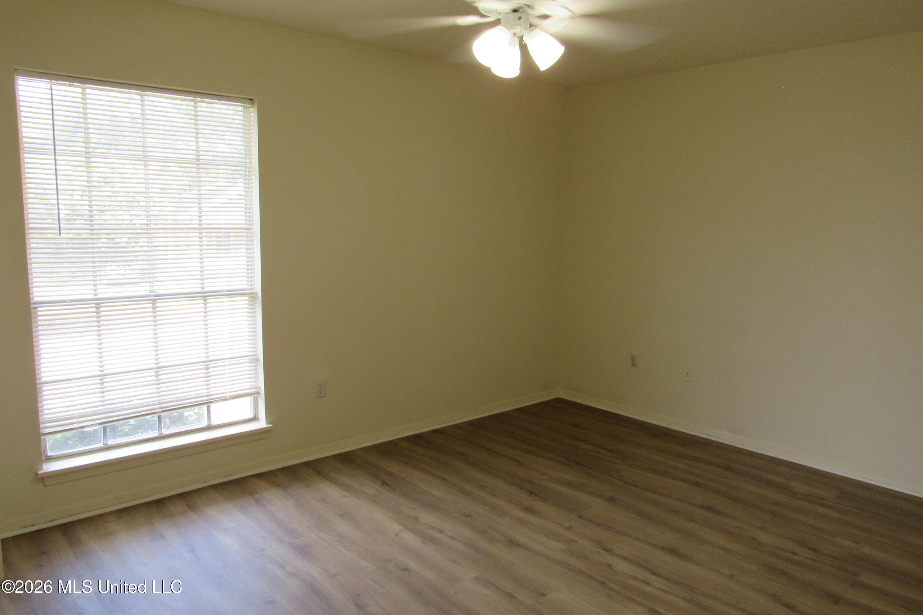 949 Morningside Street Property Photo 12