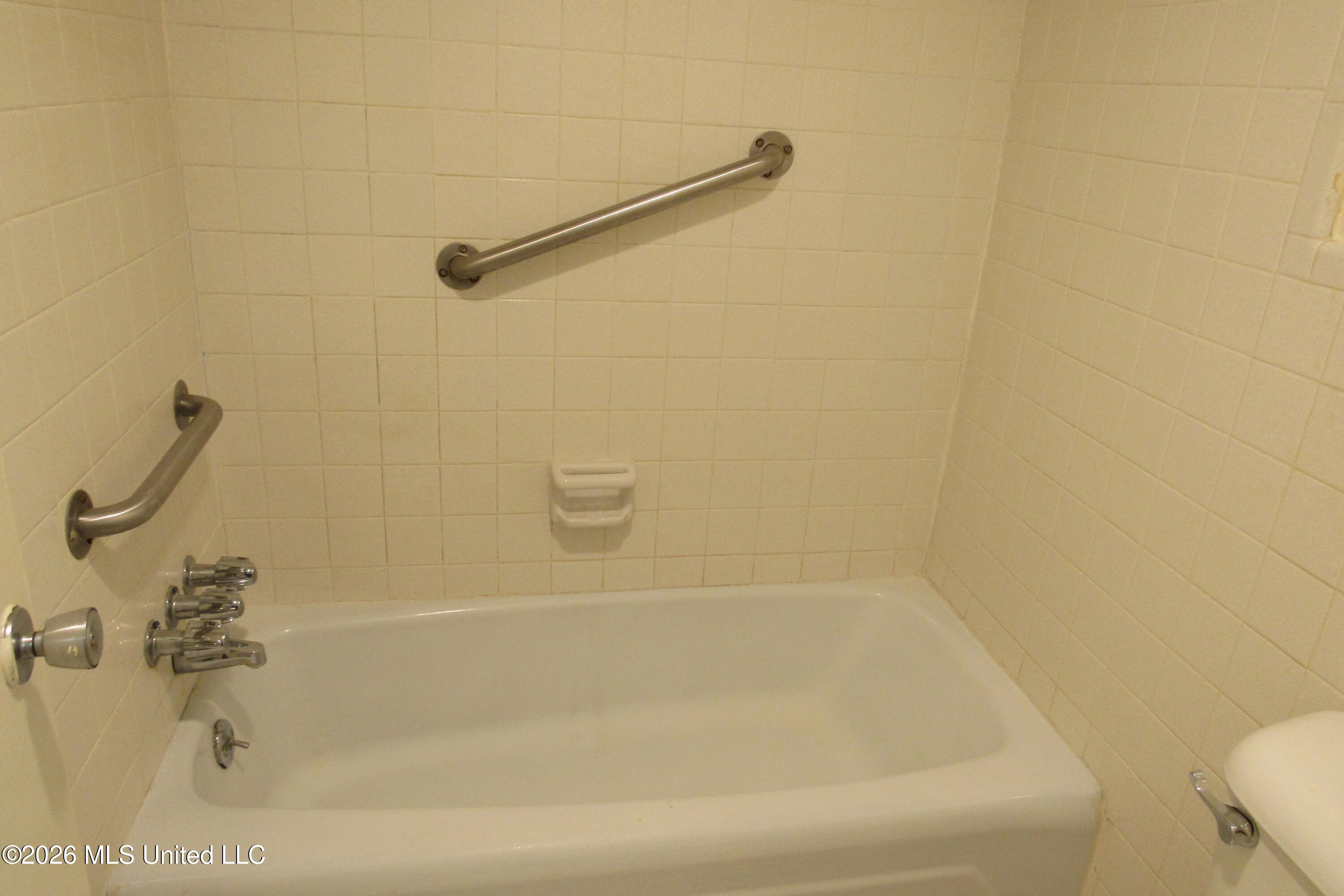 949 Morningside Street Property Photo 13
