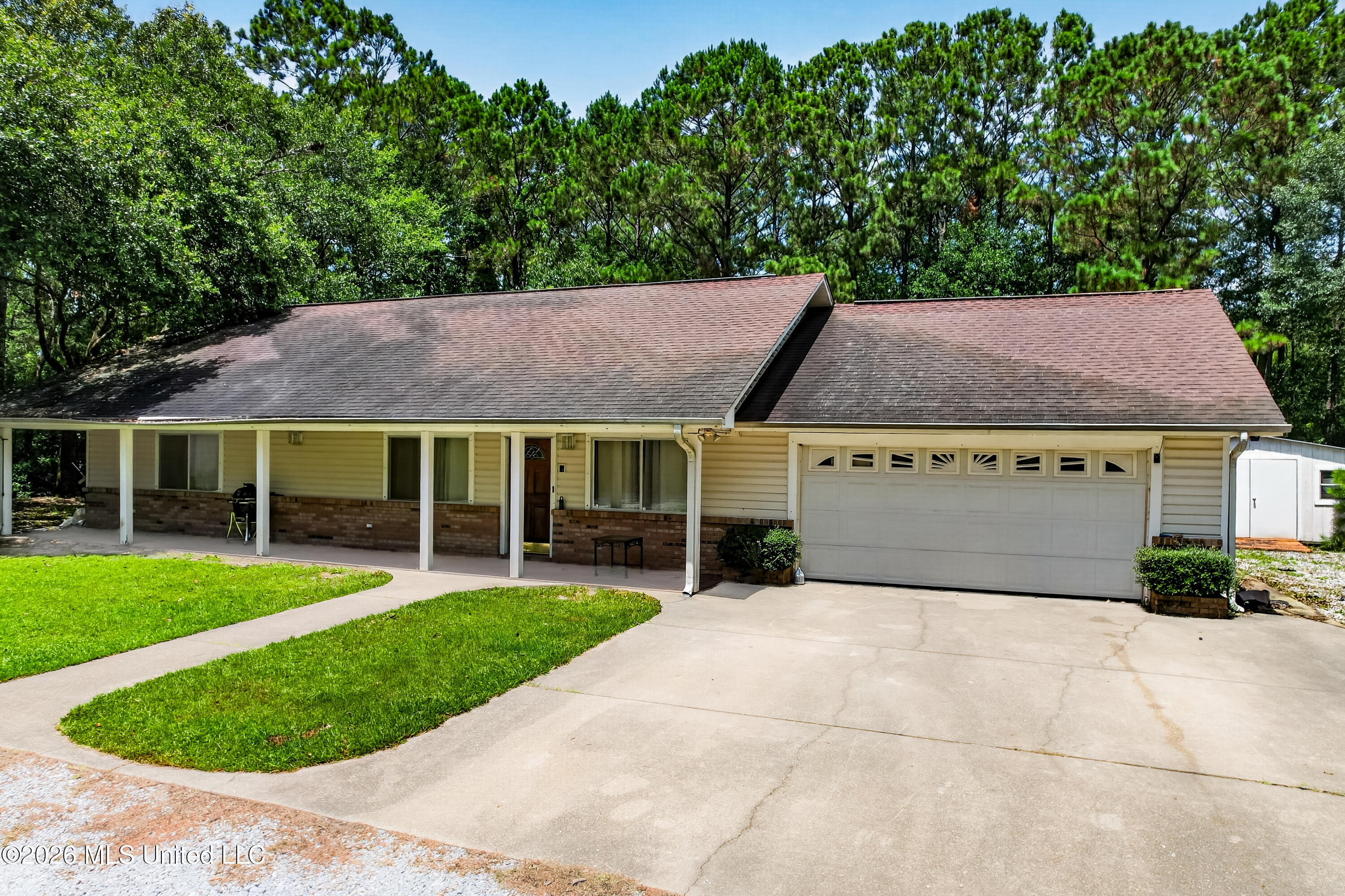 13559 Edwin Ladner Road Property Photo 1