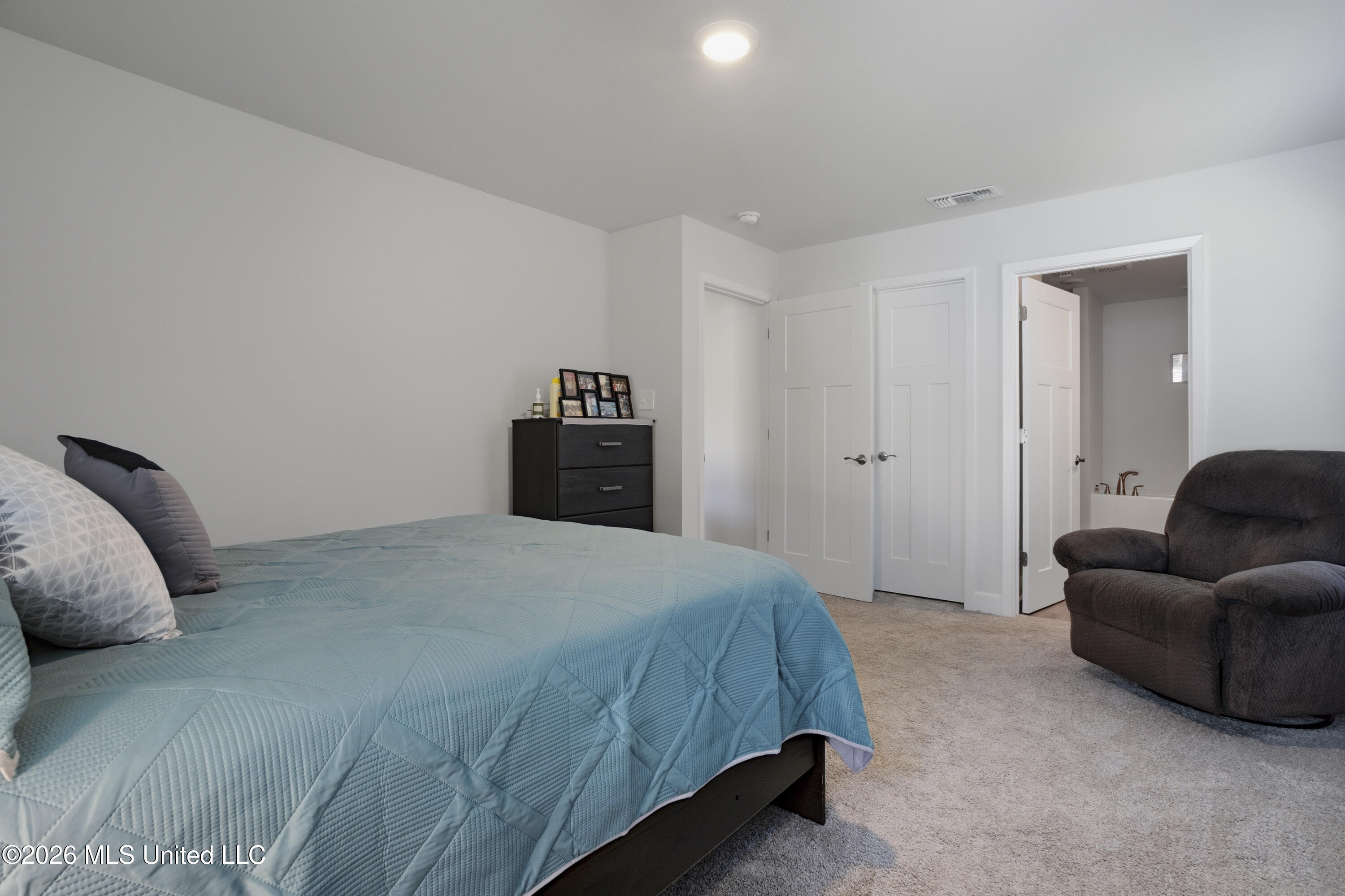 18052 Tiffany Renee Drive Property Photo 11