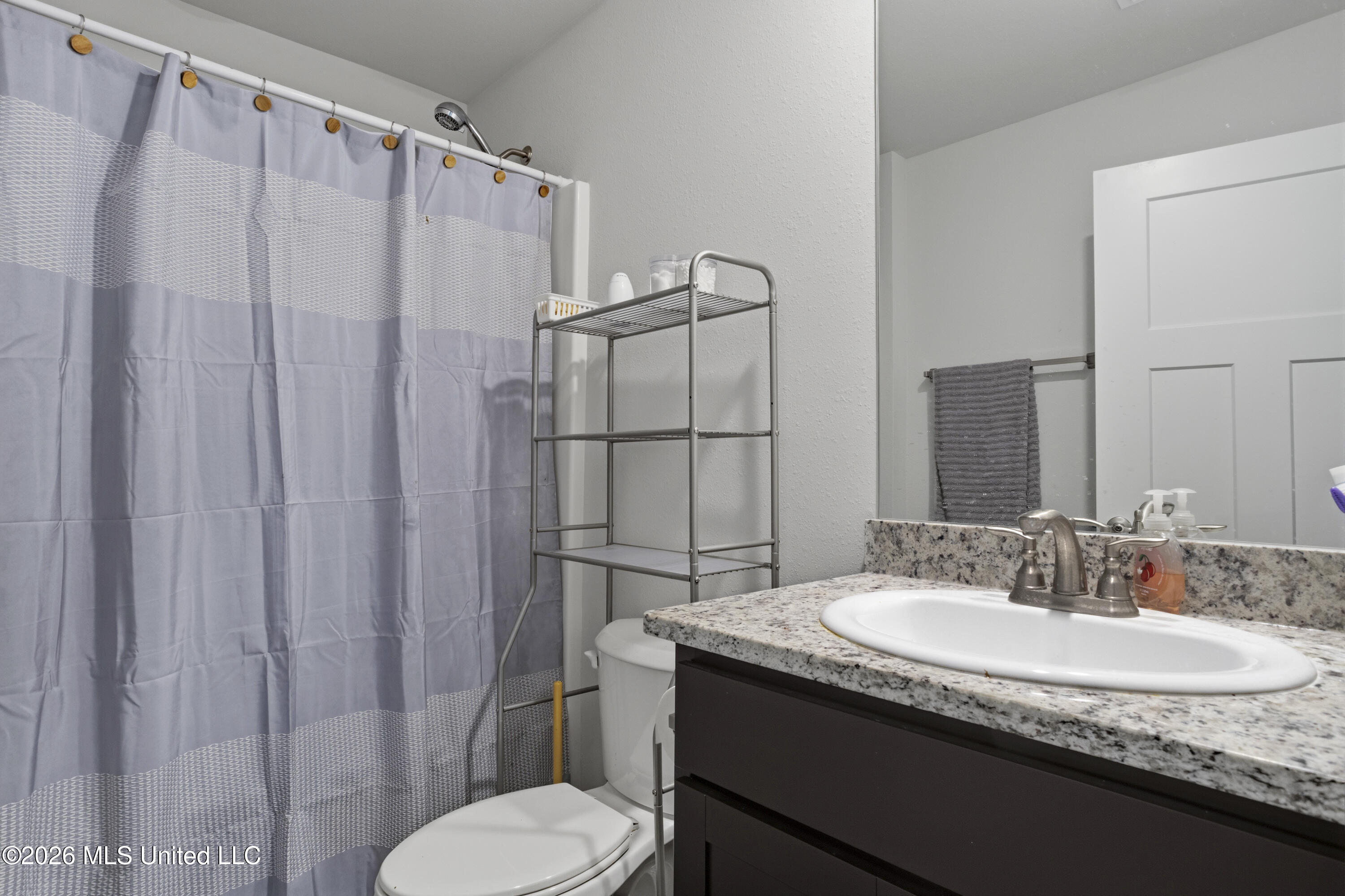 18052 Tiffany Renee Drive Property Photo 15
